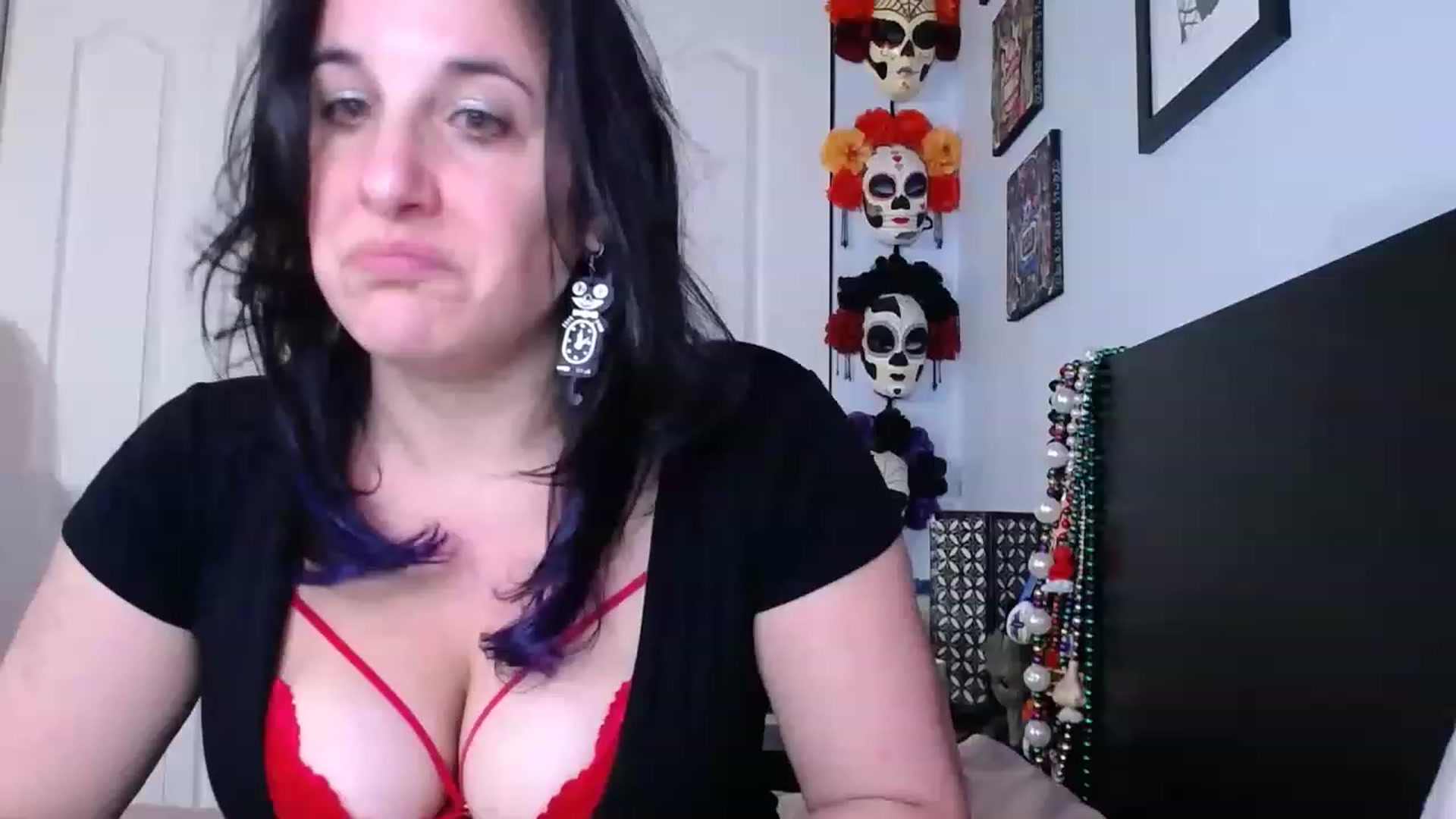 Gallery image thumbnail from abustybabe's myfreecams stream on, 01/18/2023, 04:54 image 10 of 20