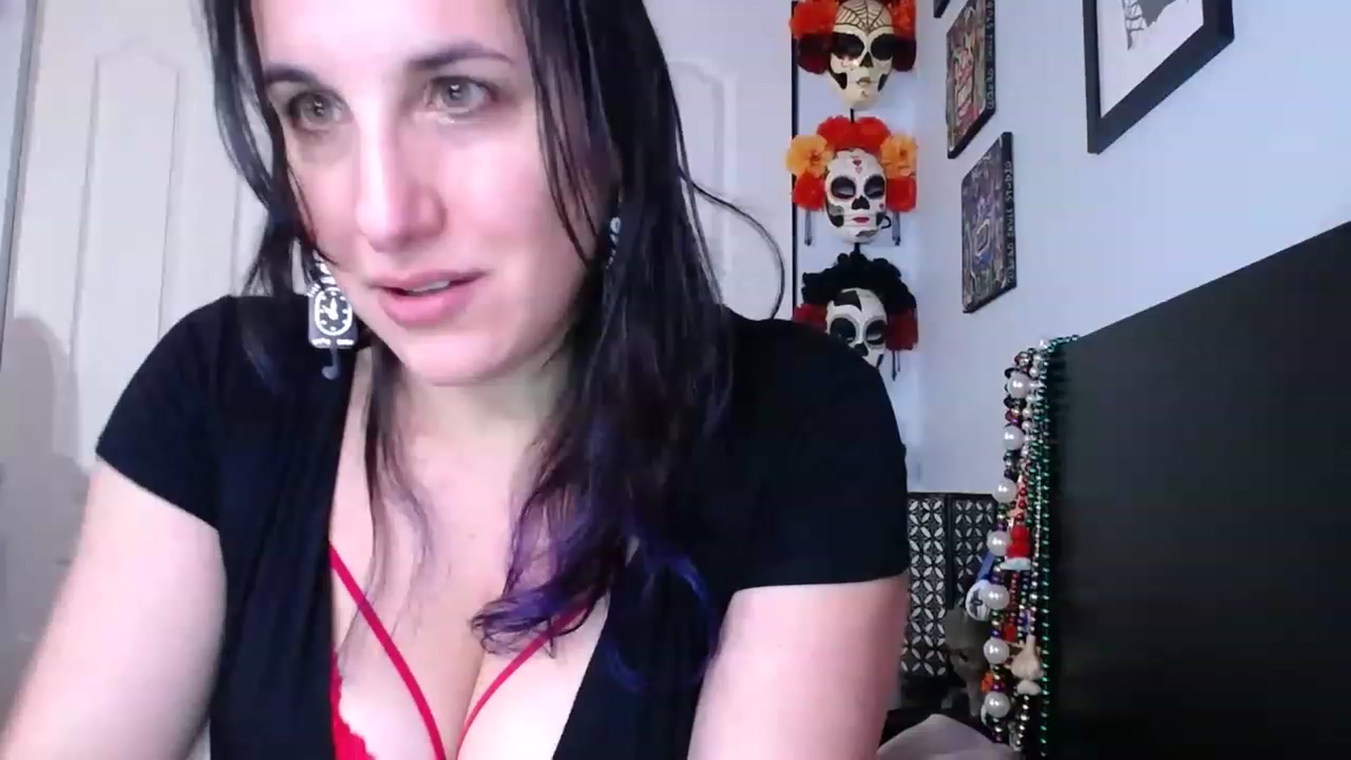 Gallery image thumbnail from abustybabe's myfreecams stream on, 01/18/2023, 04:54 image 1 of 20