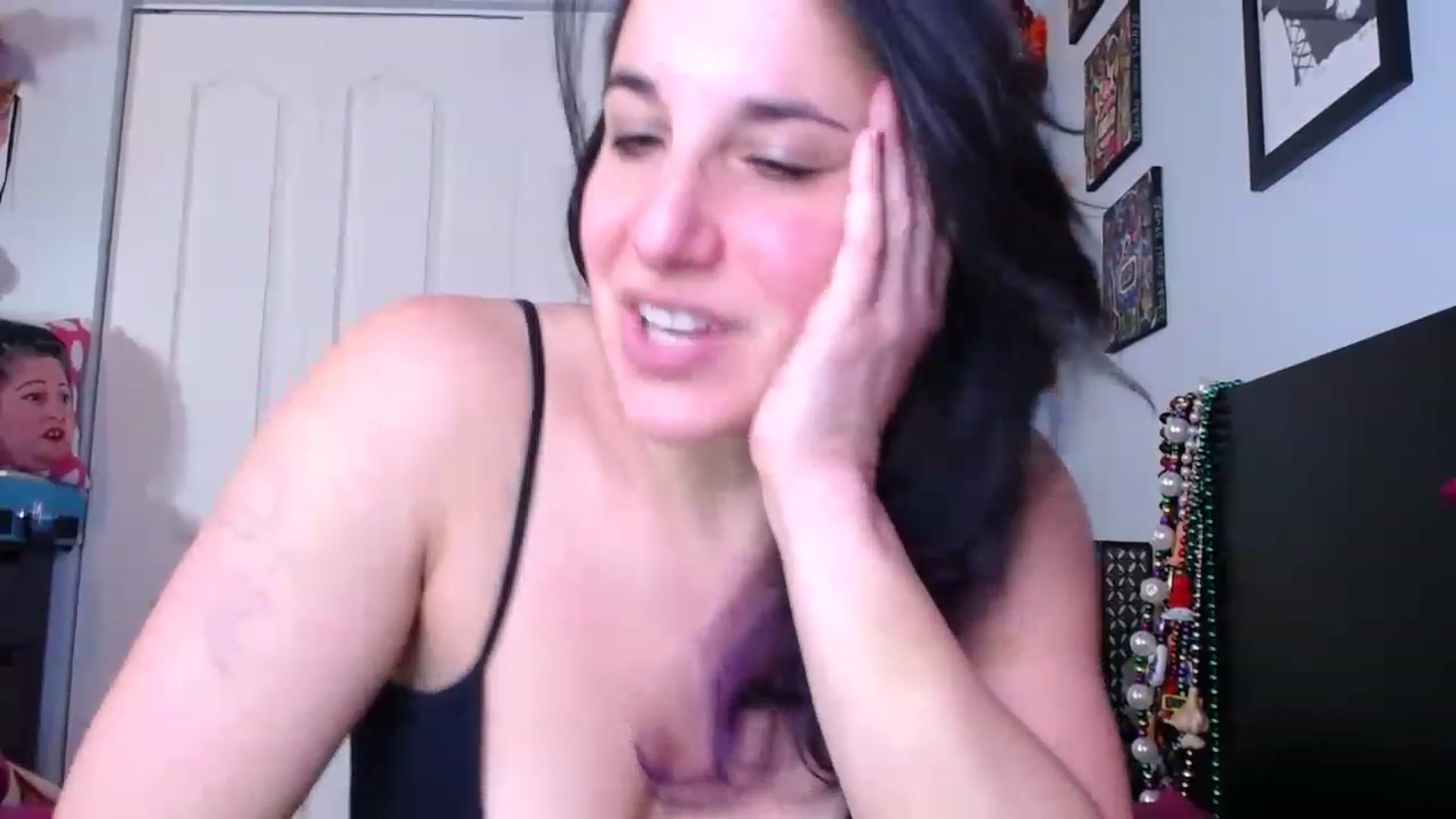 Gallery image thumbnail from abustybabe's myfreecams stream on, 01/26/2023, 22:32 image 5 of 20