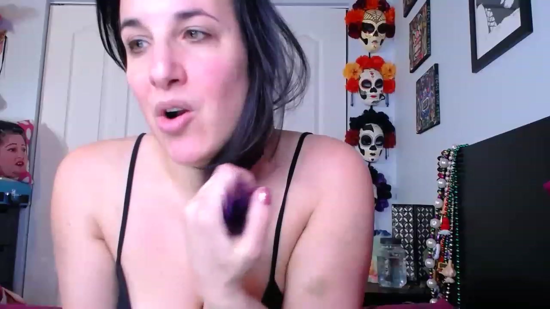 Gallery image thumbnail from abustybabe's myfreecams stream on, 01/26/2023, 22:32 image 7 of 20