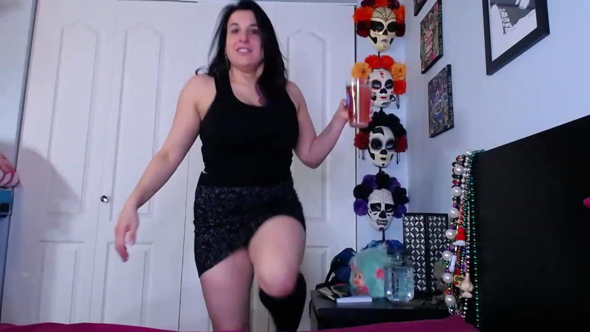 Gallery image thumbnail from abustybabe's myfreecams stream on, 01/30/2023, 21:15 image 5 of 20
