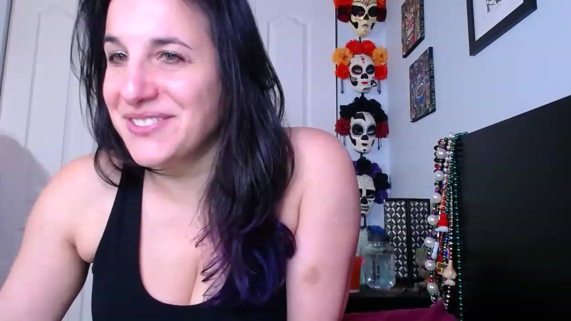 Gallery image thumbnail from abustybabe's myfreecams stream on, 01/30/2023, 21:15 image 11 of 20