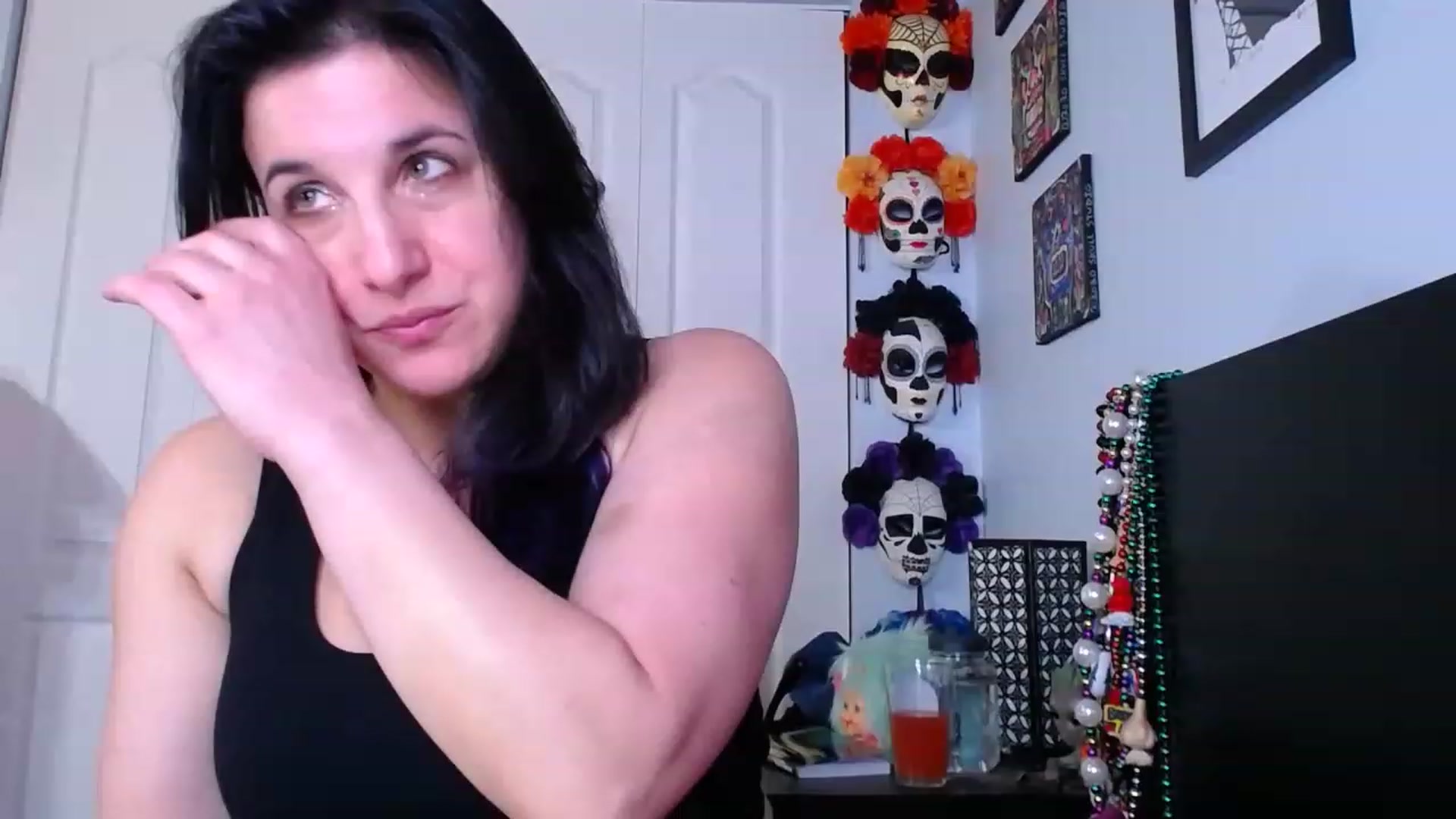 Gallery image thumbnail from abustybabe's myfreecams stream on, 01/30/2023, 22:43 image 1 of 20