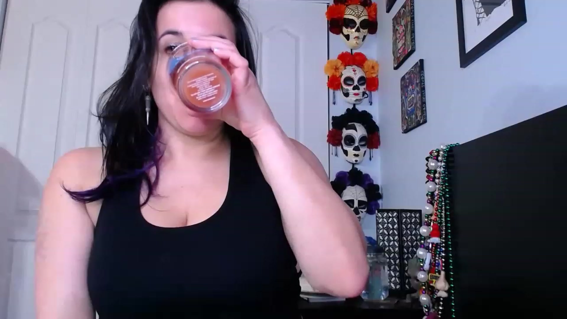 Gallery image thumbnail from abustybabe's myfreecams stream on, 01/30/2023, 22:43 image 3 of 20