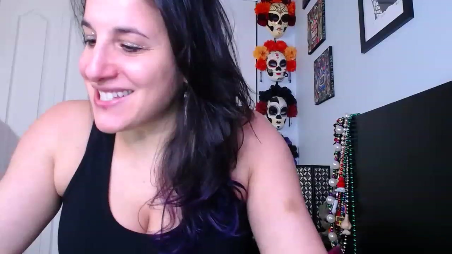 Gallery image thumbnail from abustybabe's myfreecams stream on, 01/30/2023, 22:43 image 4 of 20