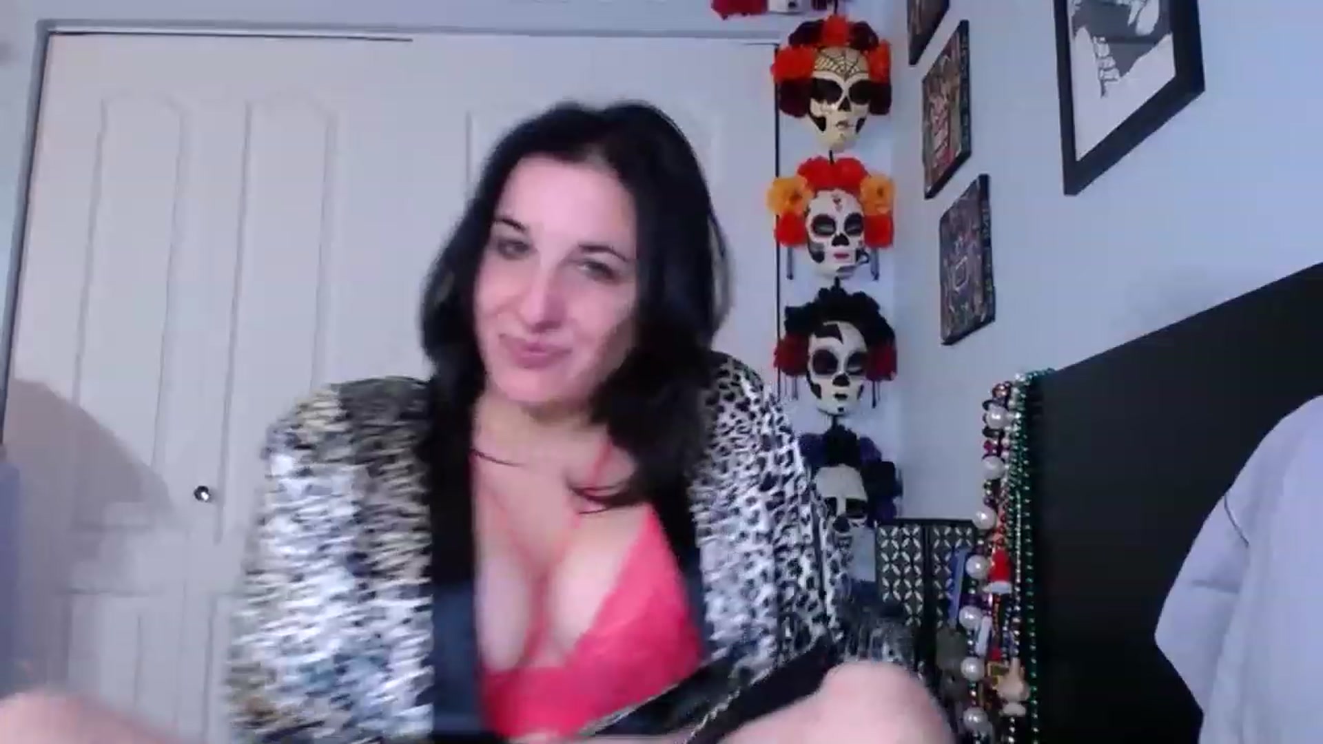 Gallery image thumbnail from abustybabe's myfreecams stream on, 02/01/2023, 22:37 image 12 of 20
