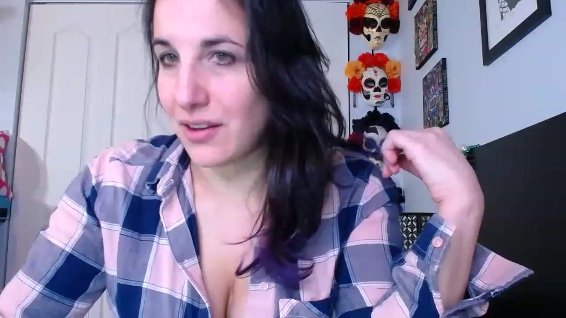 Gallery image thumbnail from abustybabe's myfreecams stream on, 02/02/2023, 22:52 image 3 of 20