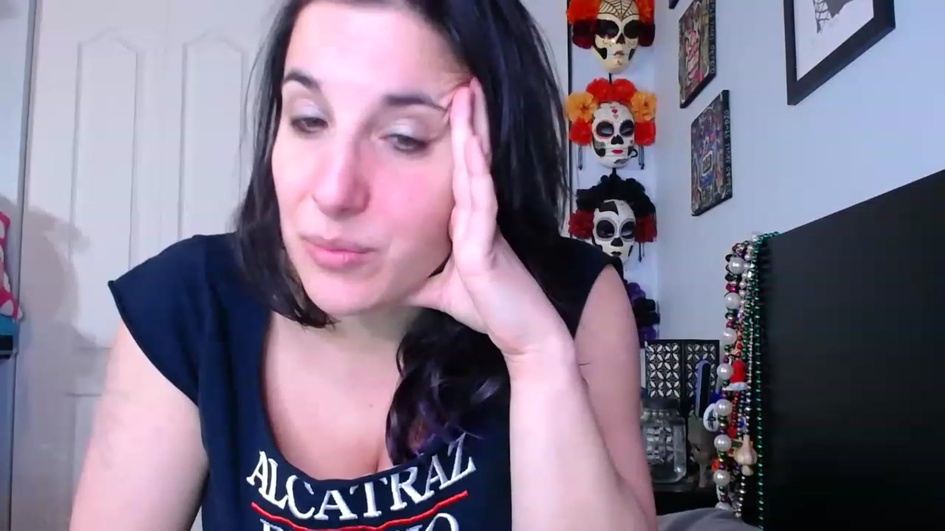 Gallery image thumbnail from abustybabe's myfreecams stream on, 02/03/2023, 22:46 image 6 of 20