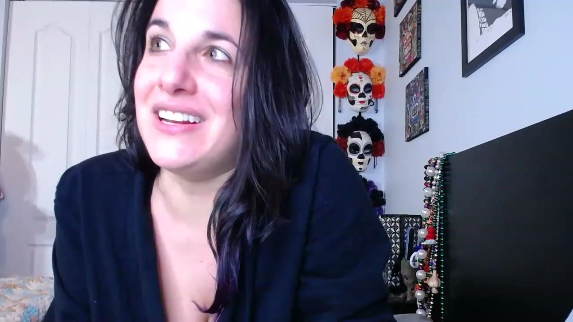 Gallery image thumbnail from abustybabe's myfreecams stream on, 02/03/2023, 23:32 image 16 of 20