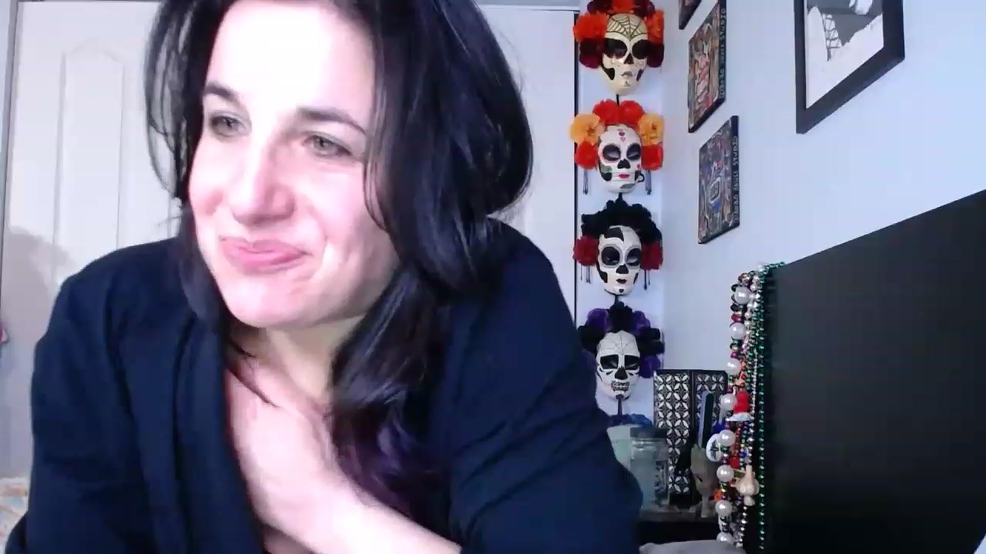Gallery image thumbnail from abustybabe's myfreecams stream on, 02/03/2023, 23:32 image 18 of 20