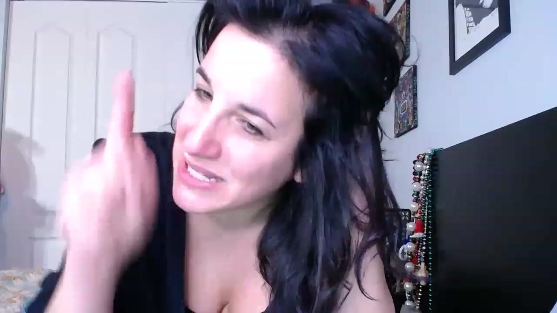 Gallery image thumbnail from abustybabe's myfreecams stream on, 02/03/2023, 23:32 image 17 of 20