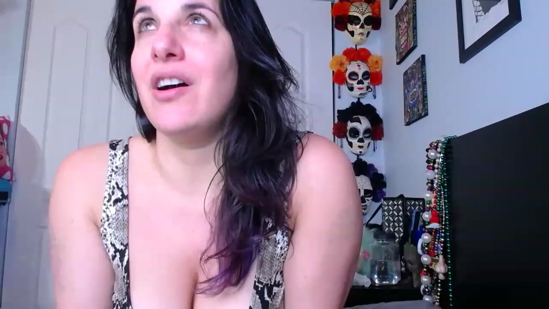 Gallery image thumbnail from abustybabe's myfreecams stream on, 02/07/2023, 23:05 image 4 of 20