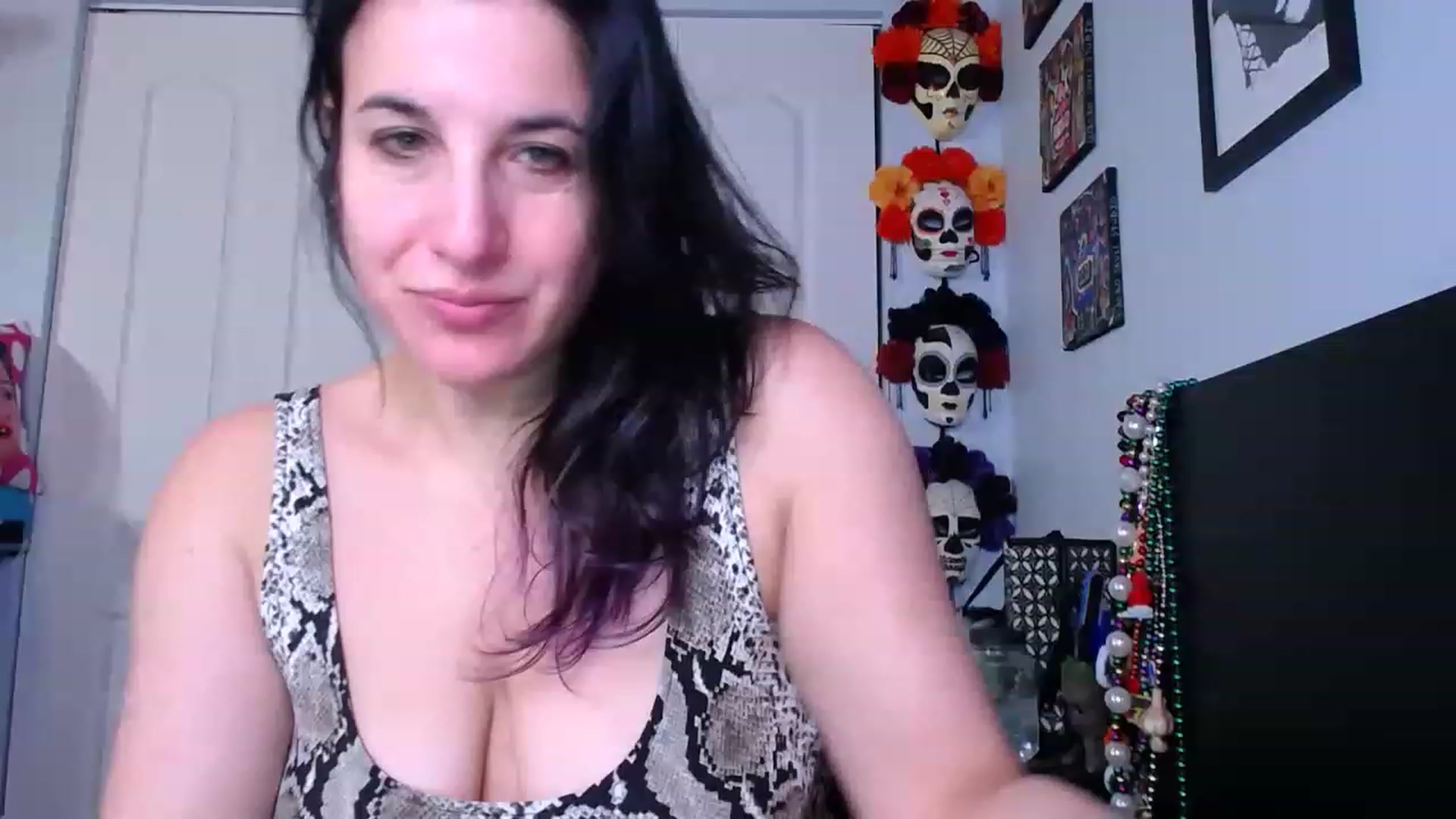 Gallery image thumbnail from abustybabe's myfreecams stream on, 02/07/2023, 23:05 image 1 of 20