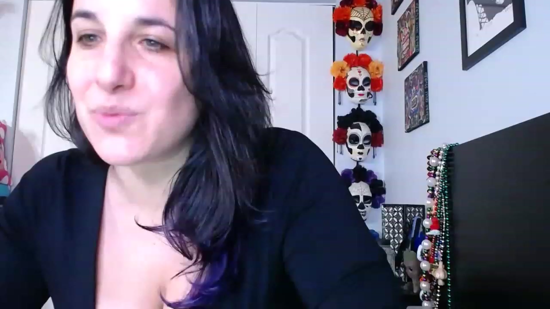 Gallery image thumbnail from abustybabe's myfreecams stream on, 02/09/2023, 23:04 image 3 of 20