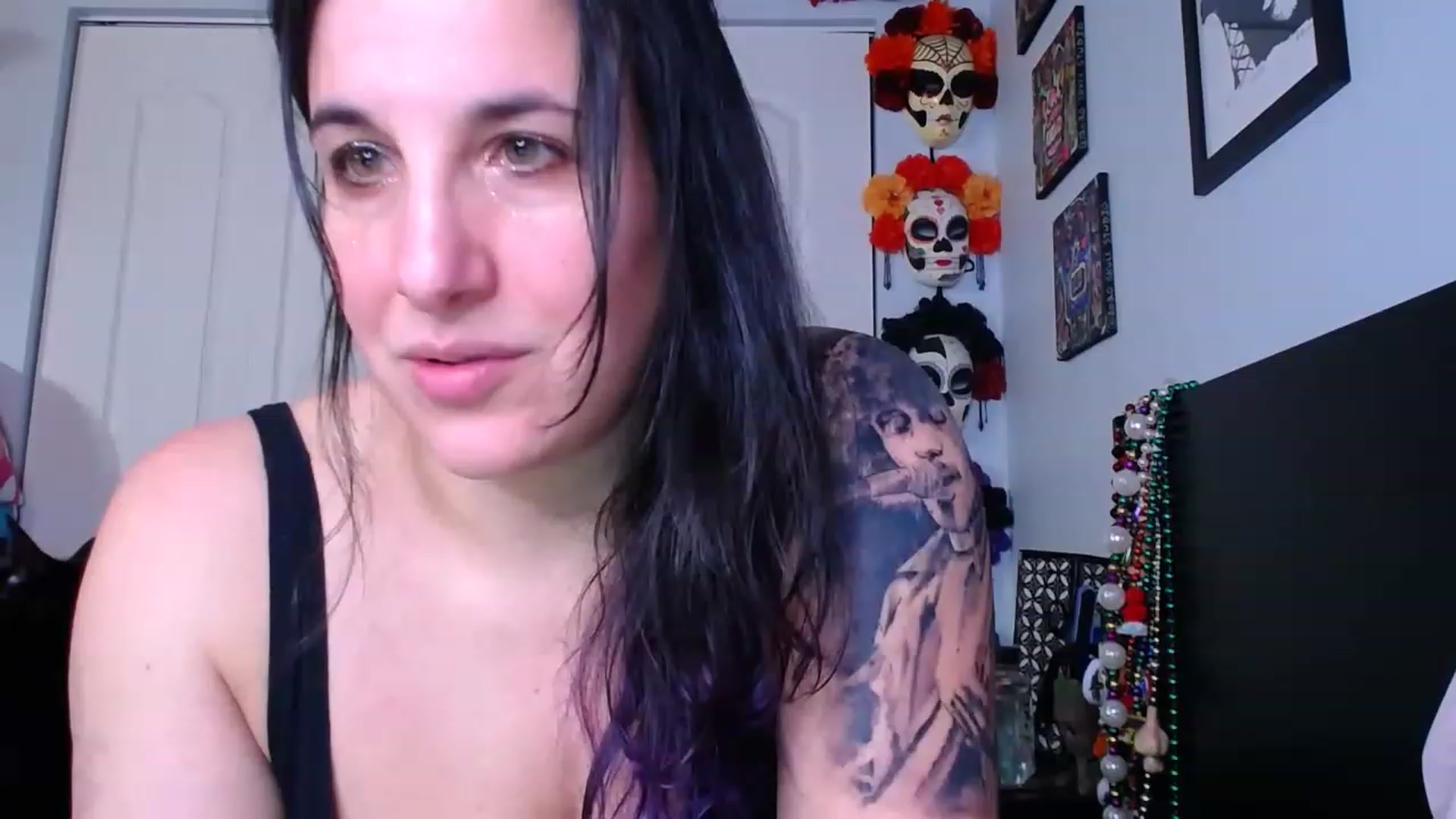 Gallery image thumbnail from abustybabe's myfreecams stream on, 02/13/2023, 22:47 image 1 of 20