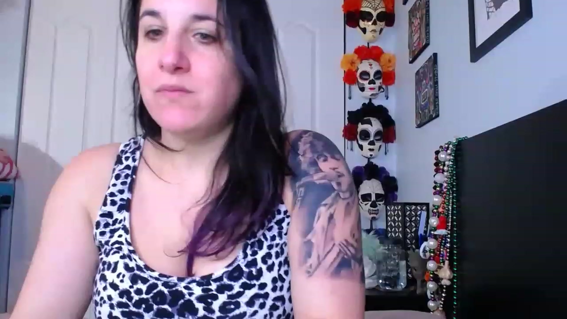 Gallery image thumbnail from abustybabe's myfreecams stream on, 02/17/2023, 22:23 image 4 of 20