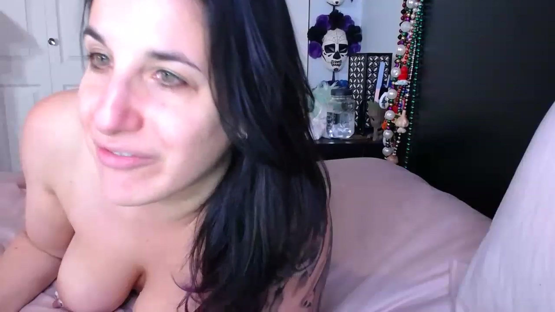 Gallery image thumbnail from abustybabe's myfreecams stream on, 02/17/2023, 22:23 image 18 of 20