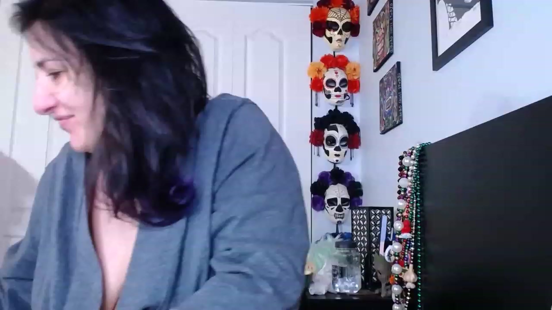 Gallery image thumbnail from abustybabe's myfreecams stream on, 02/17/2023, 22:37 image 11 of 20