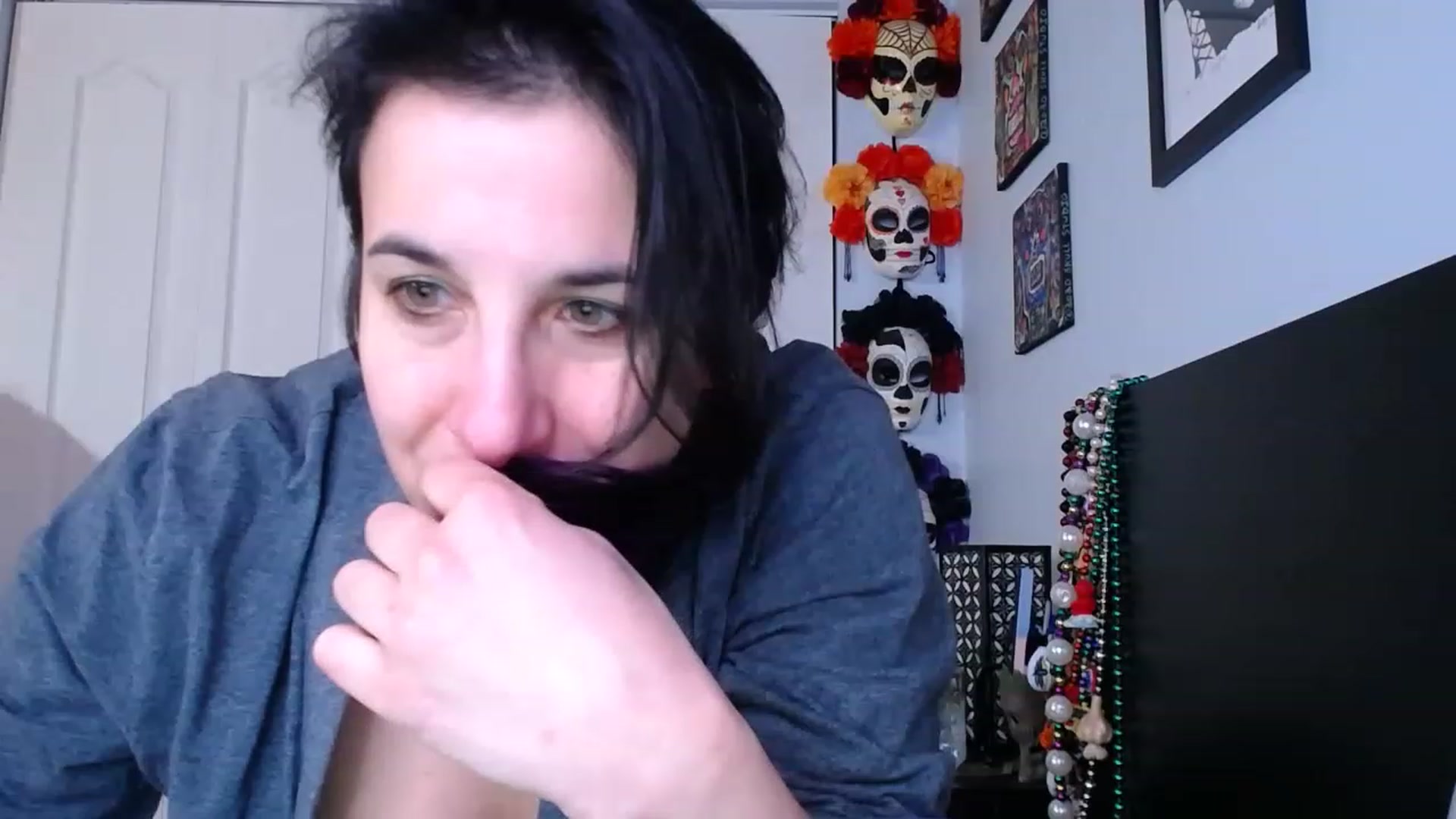 Gallery image thumbnail from abustybabe's myfreecams stream on, 02/17/2023, 22:37 image 8 of 20