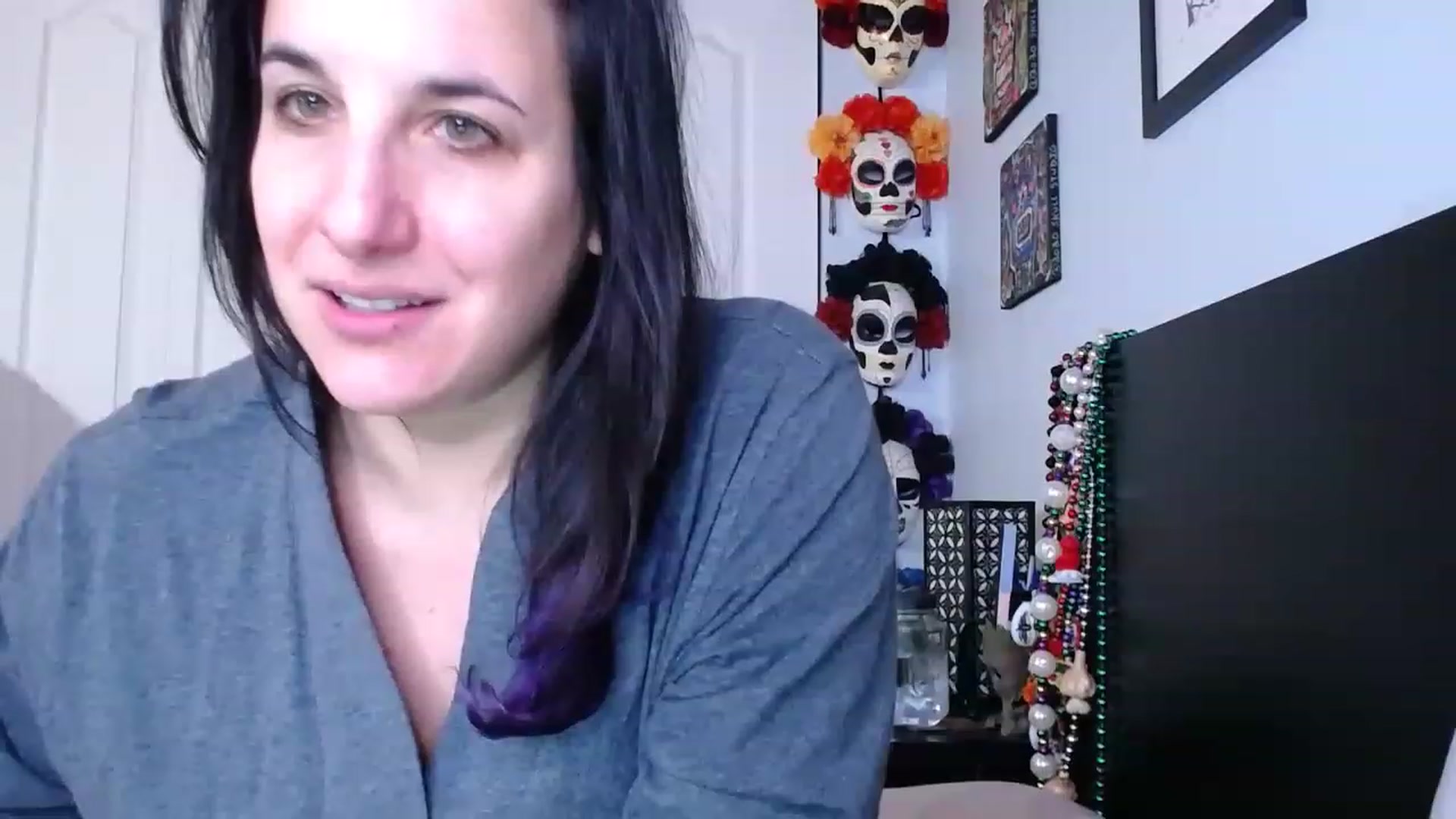 Gallery image thumbnail from abustybabe's myfreecams stream on, 02/17/2023, 22:59 image 14 of 20