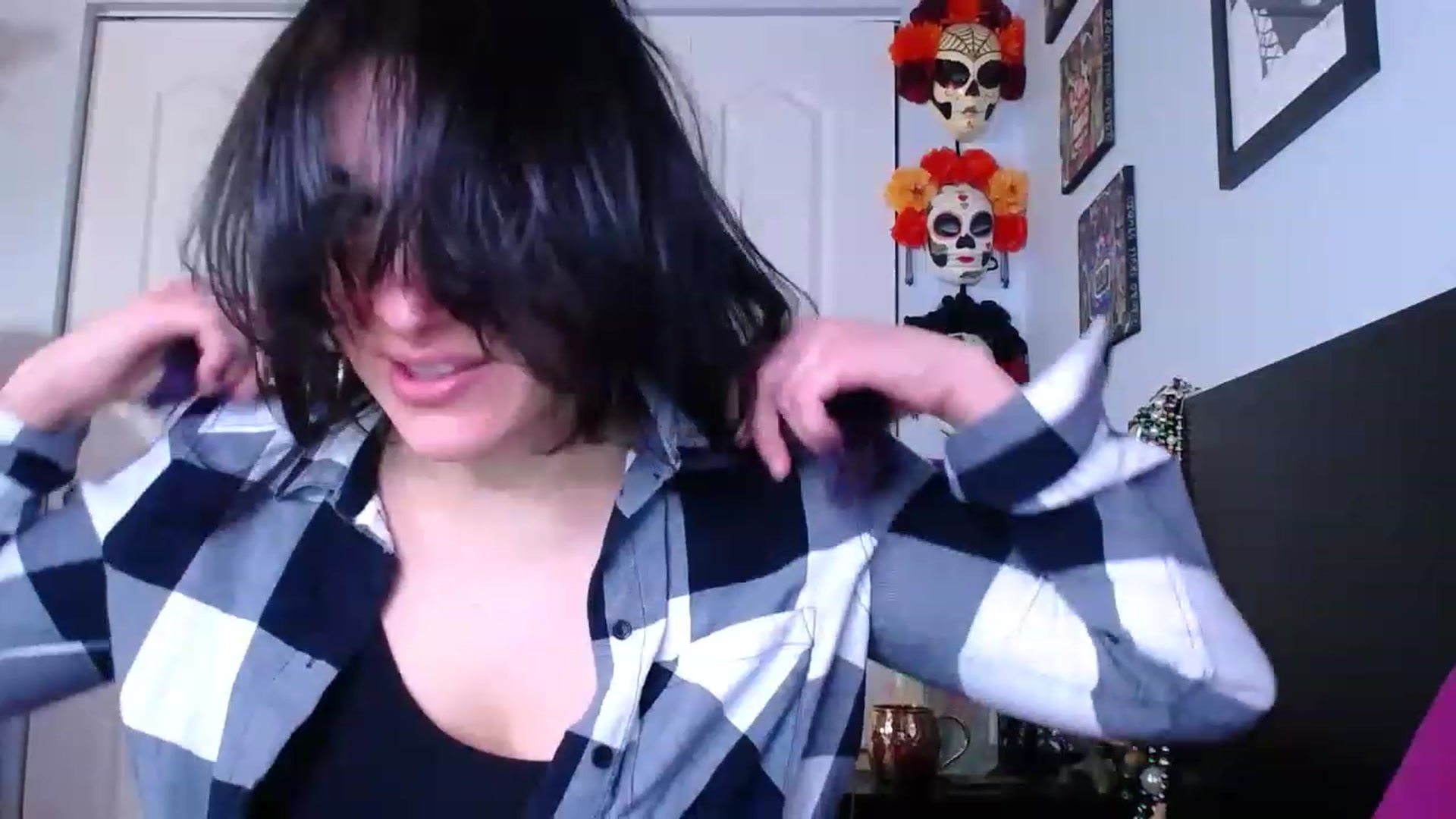 Gallery image thumbnail from abustybabe's myfreecams stream on, 02/23/2023, 23:13 image 5 of 20