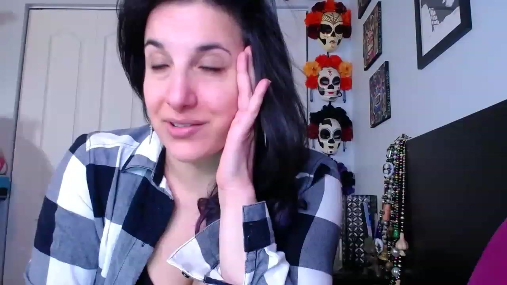 Gallery image thumbnail from abustybabe's myfreecams stream on, 02/23/2023, 23:13 image 10 of 20