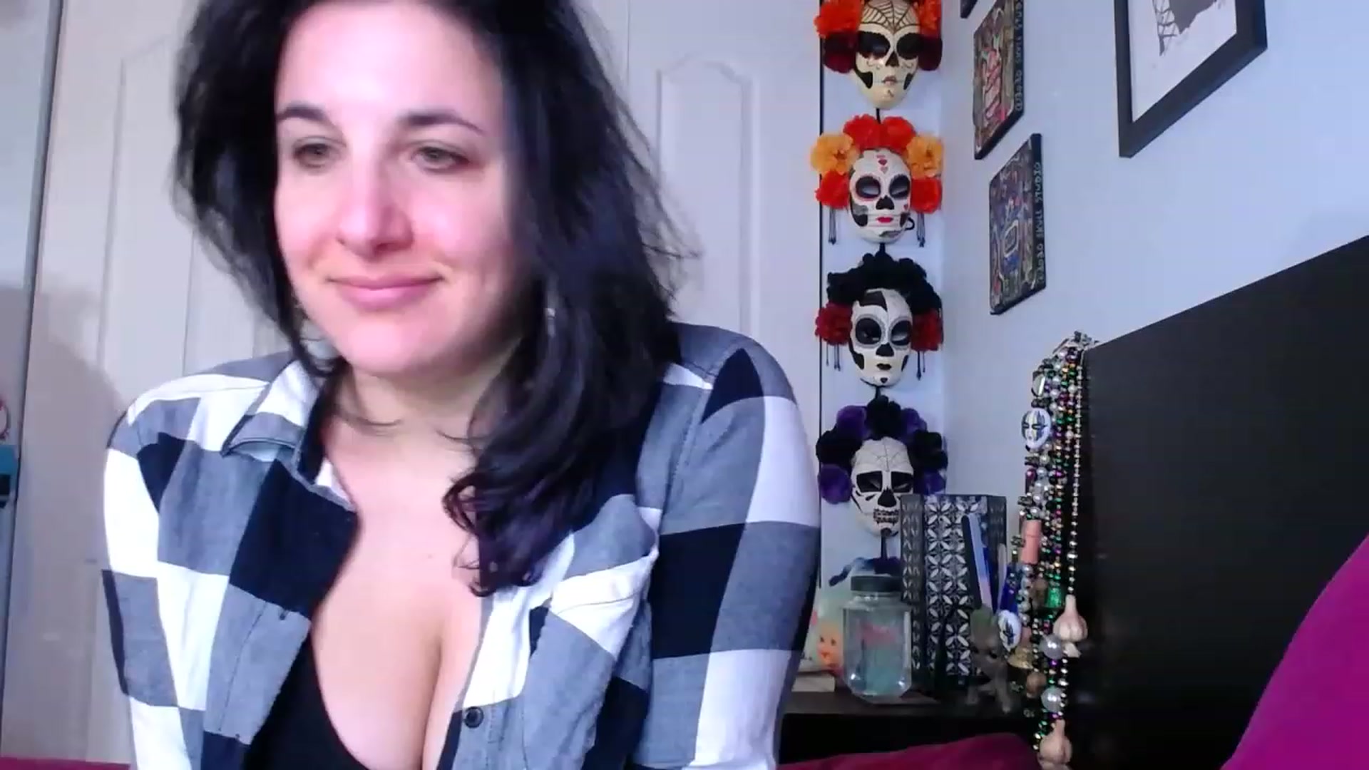 Gallery image thumbnail from abustybabe's myfreecams stream on, 02/23/2023, 23:13 image 9 of 20