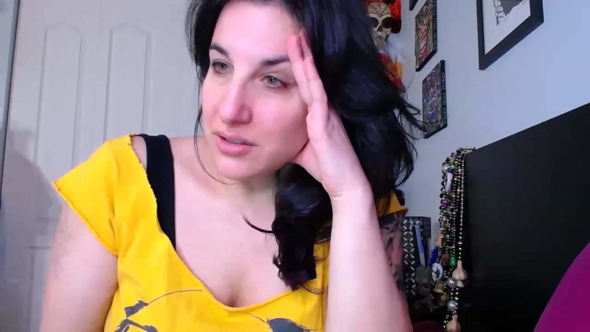 Gallery image thumbnail from abustybabe's myfreecams stream on, 02/23/2023, 23:13 image 13 of 20
