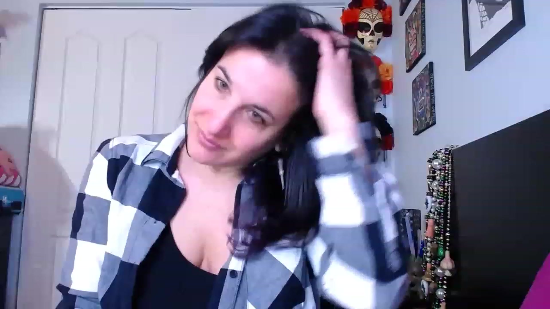 Gallery image thumbnail from abustybabe's myfreecams stream on, 02/23/2023, 23:13 image 3 of 20
