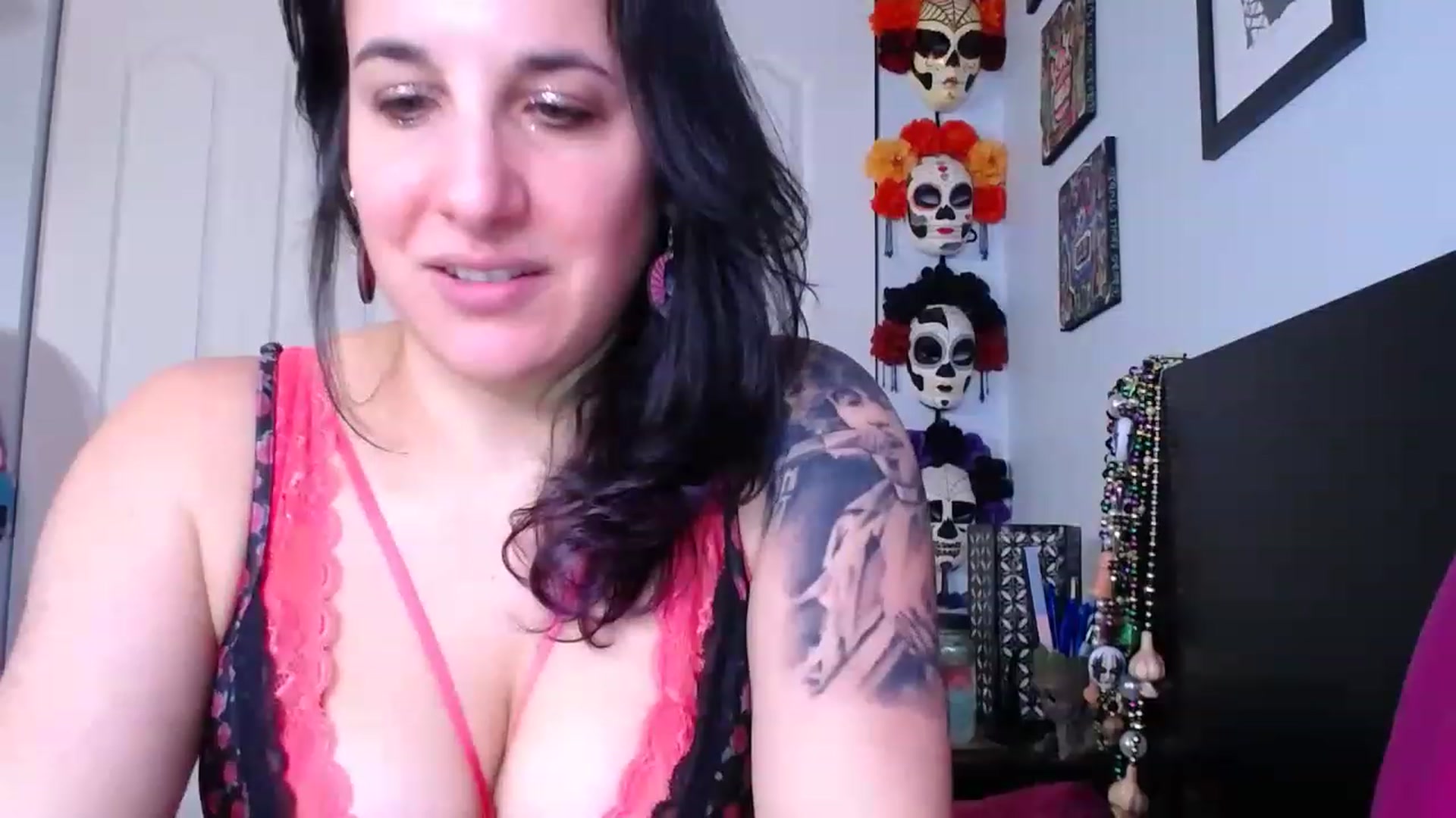 Gallery image thumbnail from abustybabe's myfreecams stream on, 02/27/2023, 22:32 image 5 of 20
