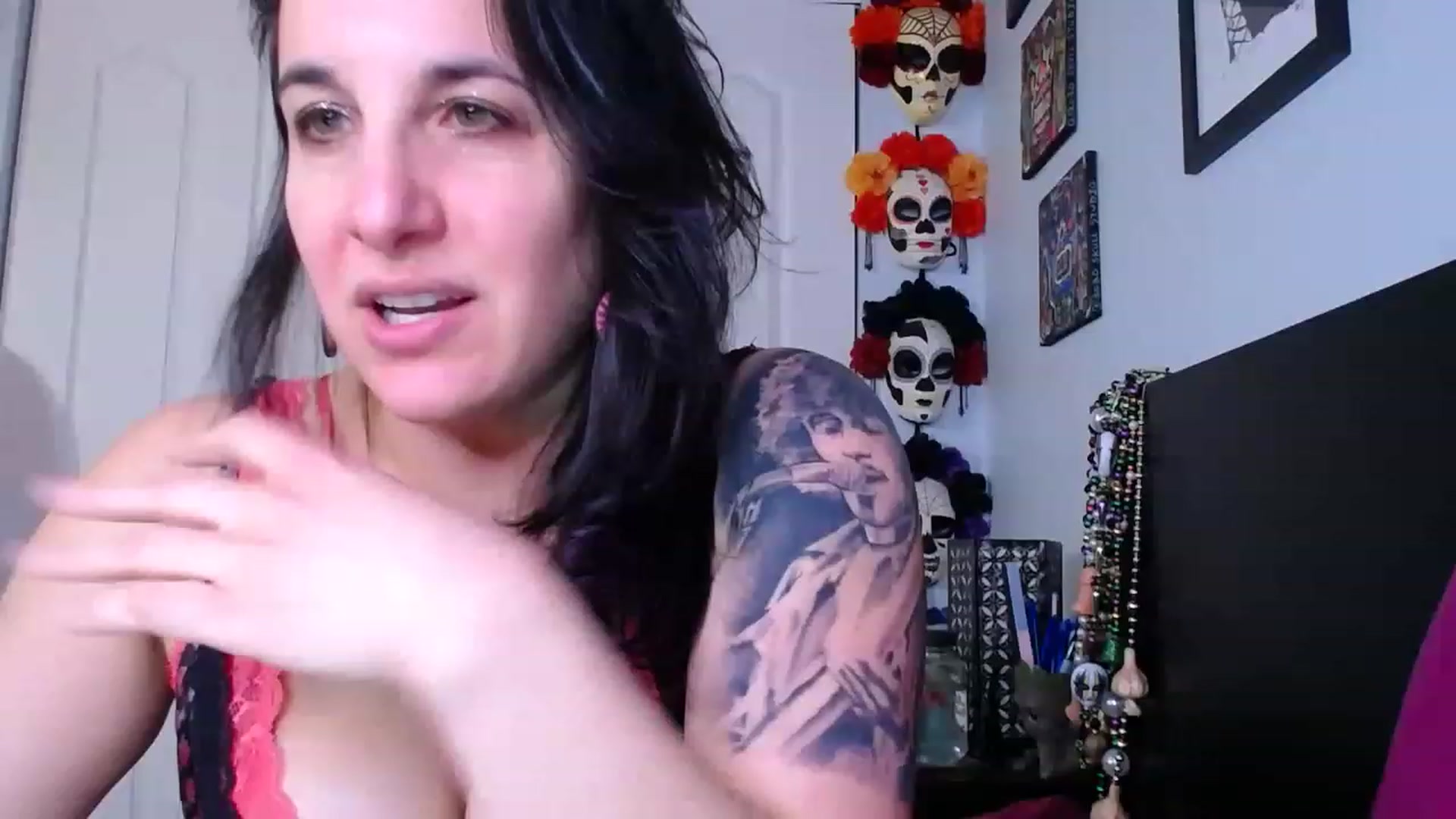 Gallery image thumbnail from abustybabe's myfreecams stream on, 02/27/2023, 22:32 image 13 of 20