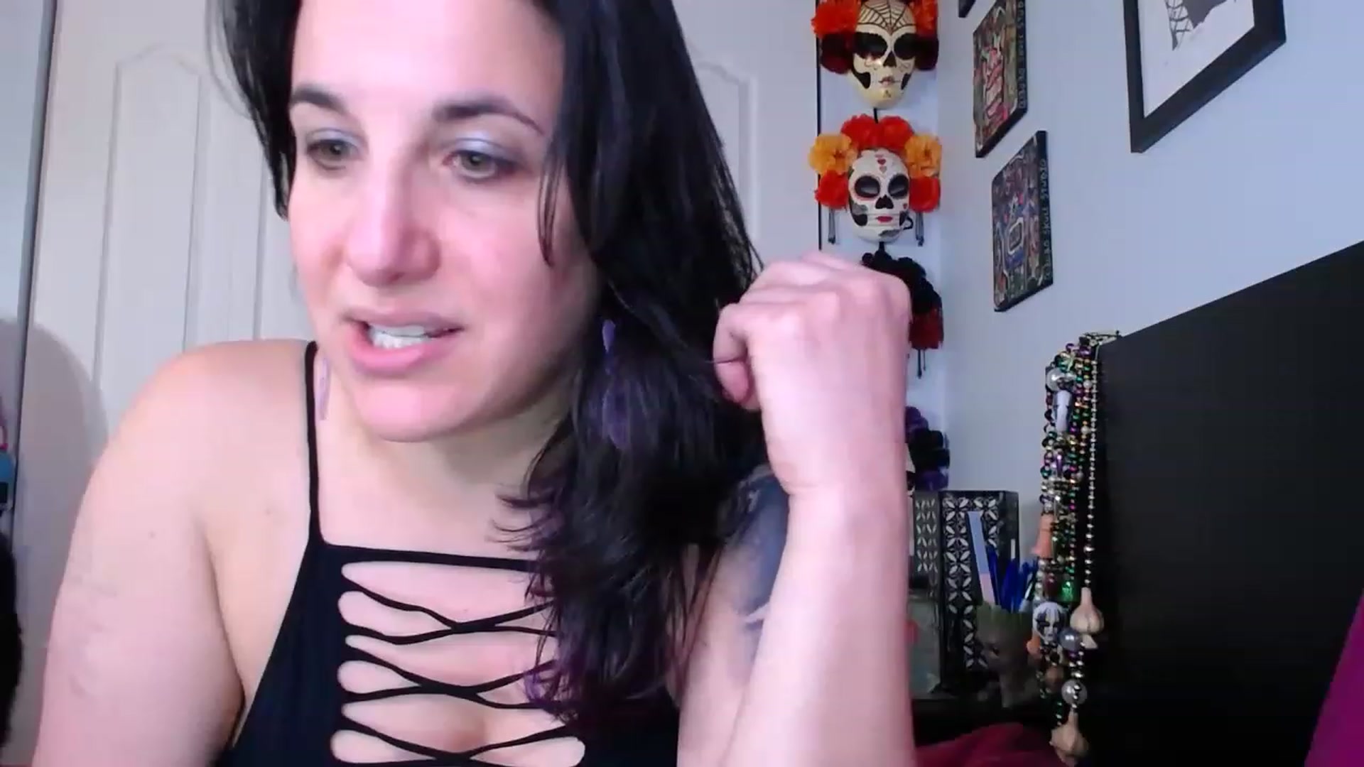 Gallery image thumbnail from abustybabe's myfreecams stream on, 02/28/2023, 23:29 image 5 of 20