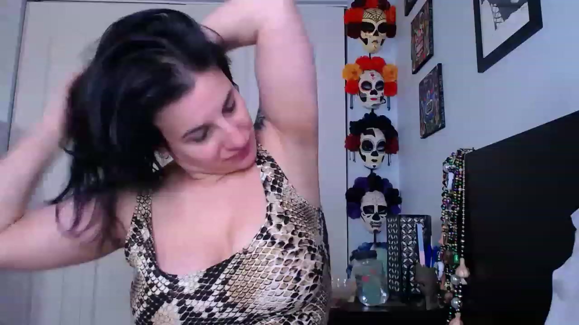 Gallery image thumbnail from abustybabe's myfreecams stream on, 03/02/2023, 23:07 image 17 of 20