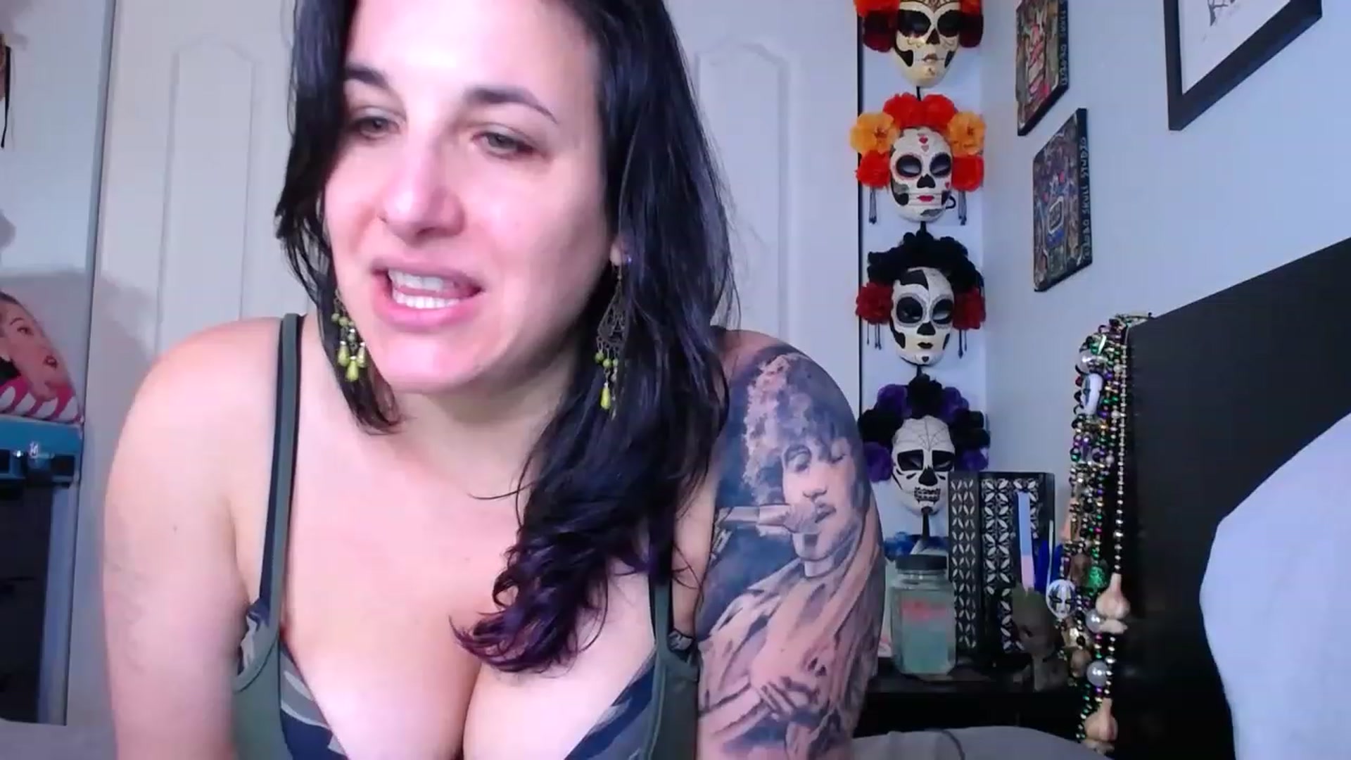 Gallery image thumbnail from abustybabe's myfreecams stream on, 03/03/2023, 21:53 image 7 of 20
