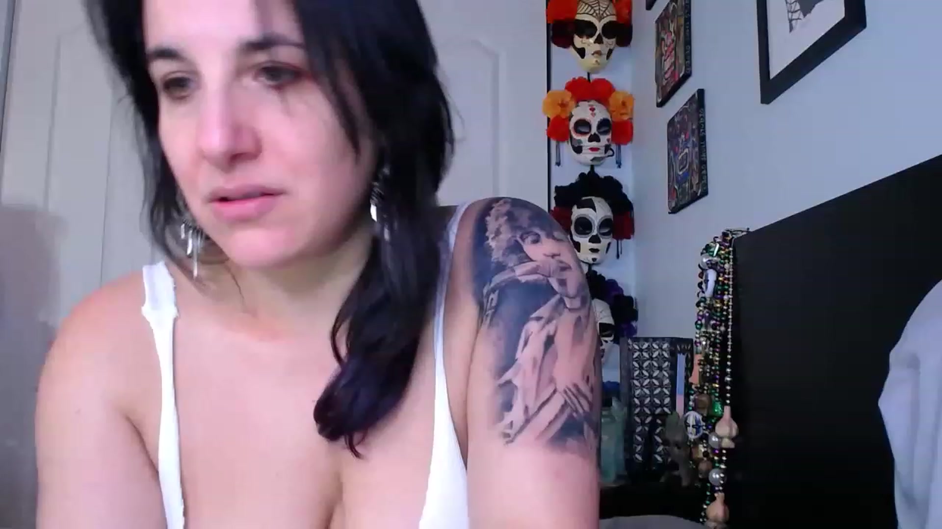 Gallery image thumbnail from abustybabe's myfreecams stream on, 03/06/2023, 21:48 image 19 of 20