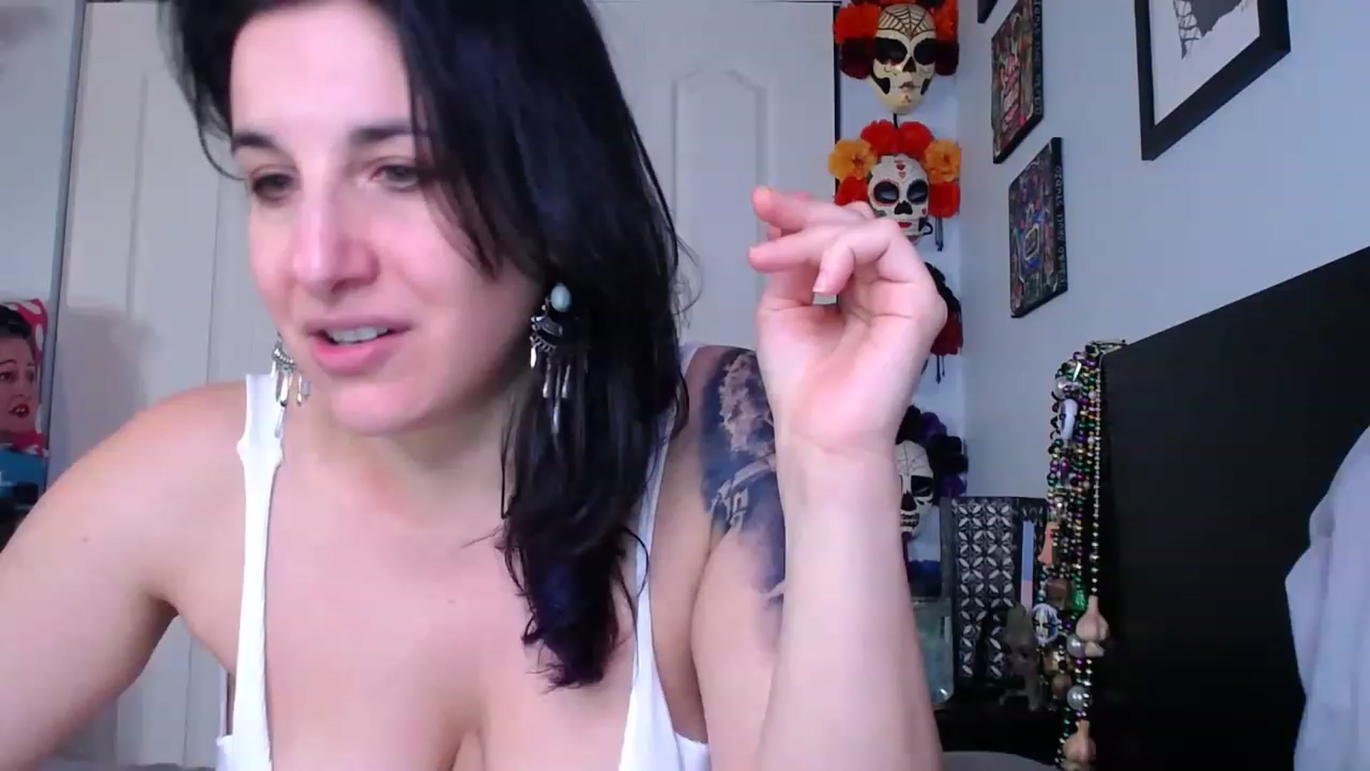 Gallery image thumbnail from abustybabe's myfreecams stream on, 03/06/2023, 21:48 image 6 of 20