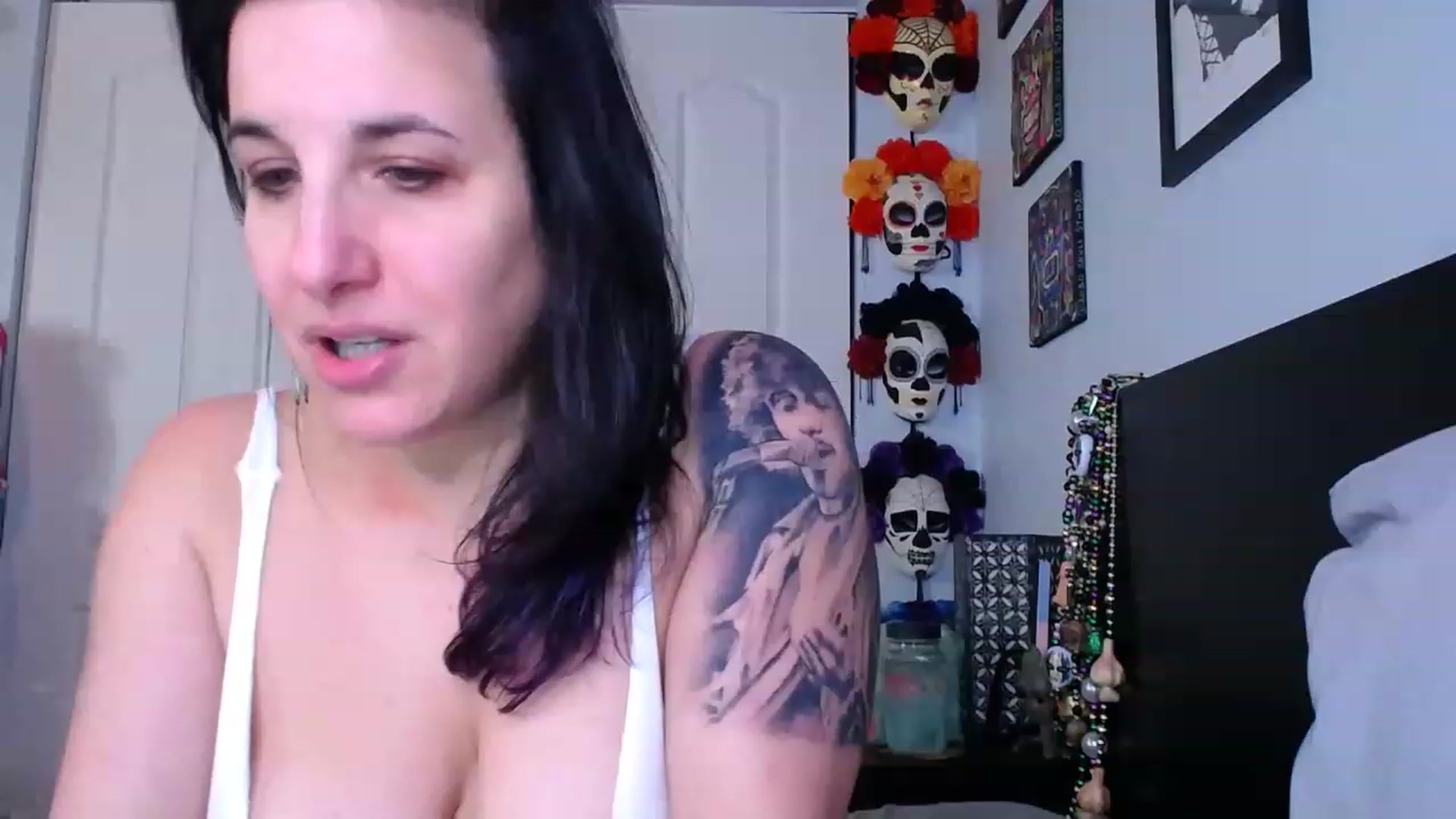 Gallery image thumbnail from abustybabe's myfreecams stream on, 03/06/2023, 22:46 image 20 of 20