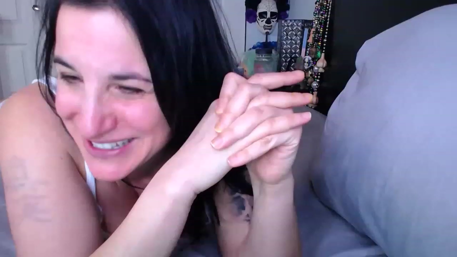 Gallery image thumbnail from abustybabe's myfreecams stream on, 03/06/2023, 22:46 image 12 of 20