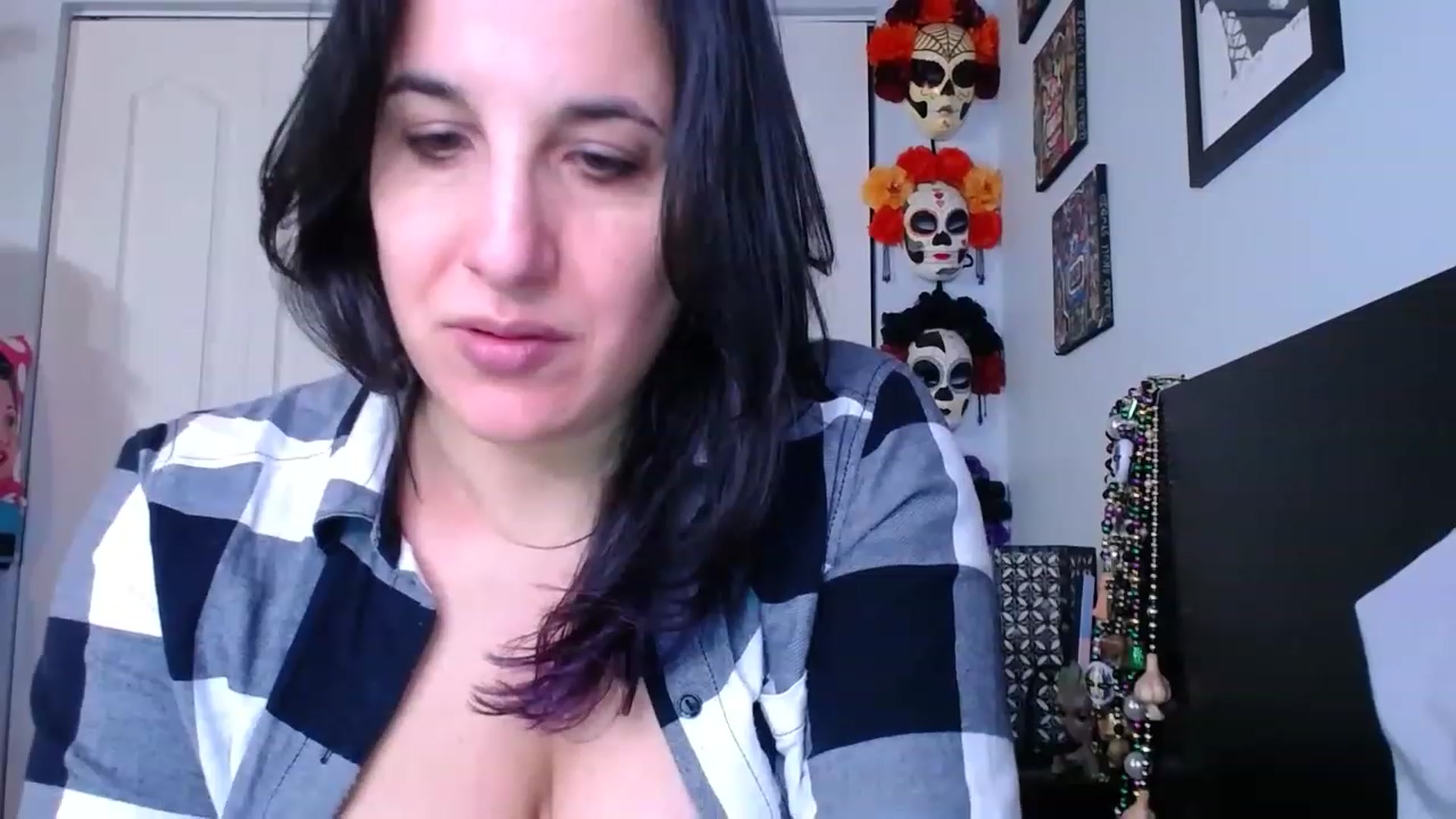 Gallery image thumbnail from abustybabe's myfreecams stream on, 03/07/2023, 19:39 image 12 of 20