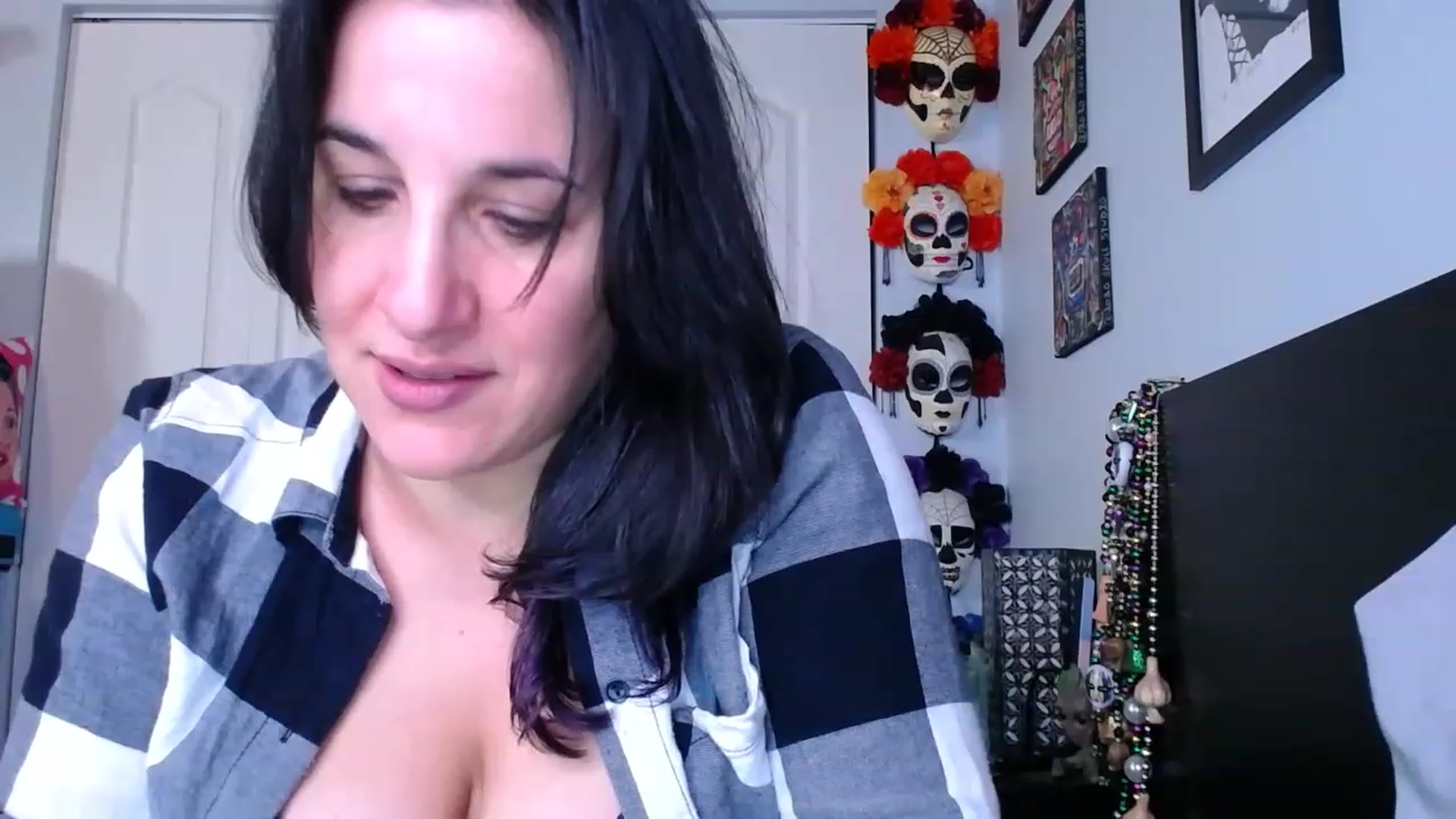 Gallery image thumbnail from abustybabe's myfreecams stream on, 03/07/2023, 19:39 image 19 of 20