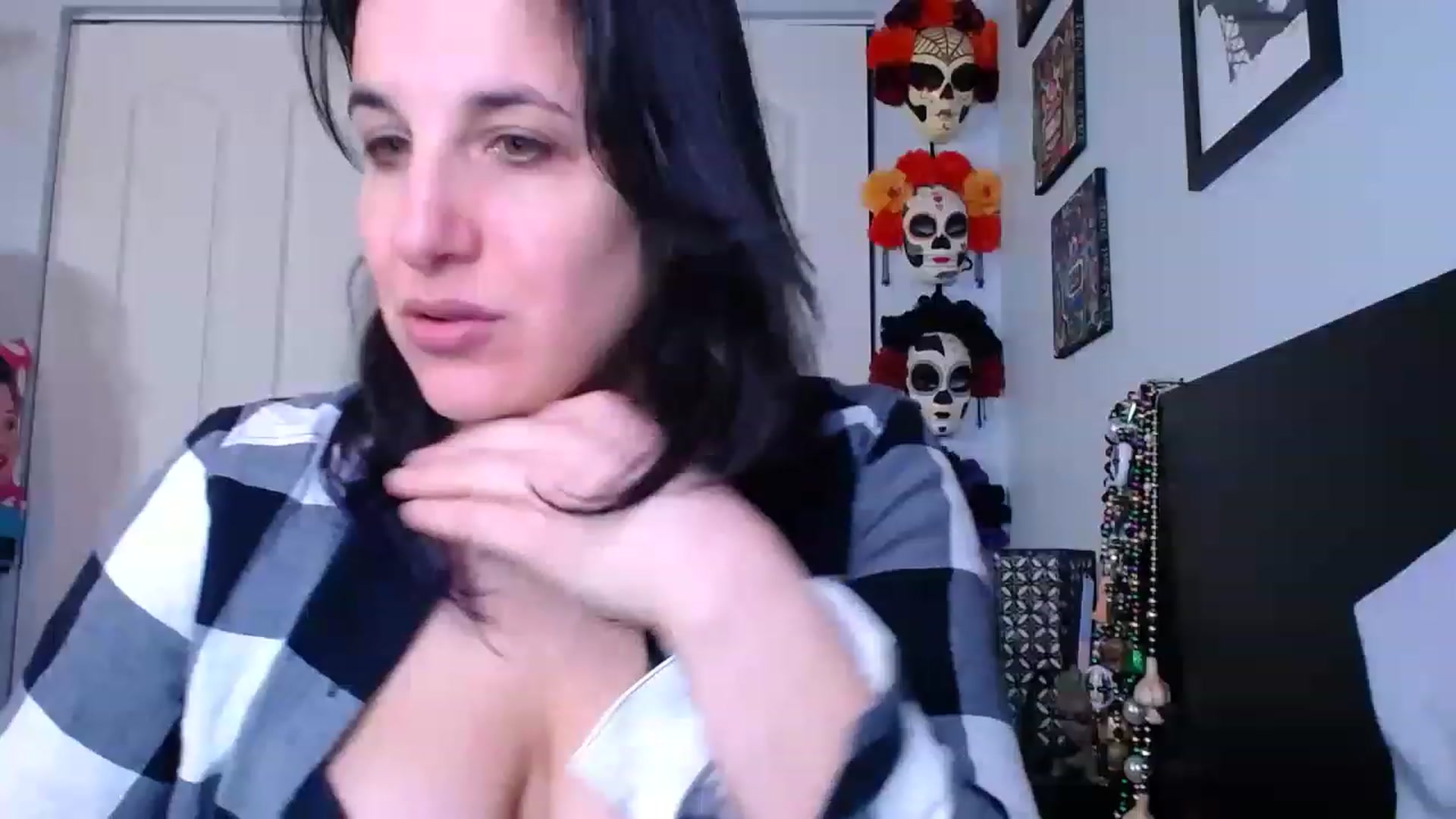 Gallery image thumbnail from abustybabe's myfreecams stream on, 03/07/2023, 19:39 image 13 of 20