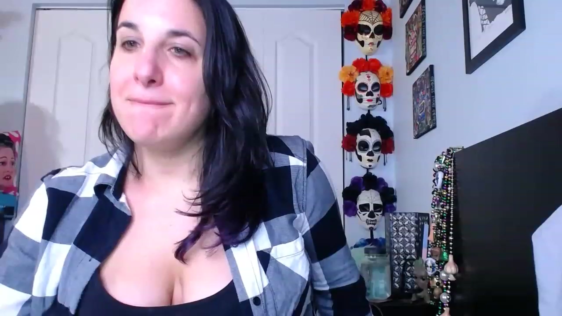 Gallery image thumbnail from abustybabe's myfreecams stream on, 03/07/2023, 19:39 image 4 of 20