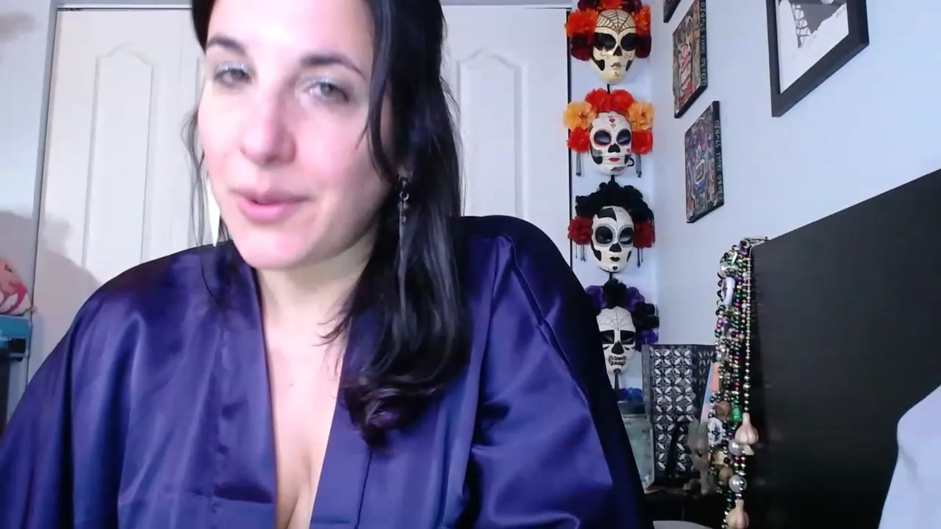 Gallery image thumbnail from abustybabe's myfreecams stream on, 03/10/2023, 19:19 image 2 of 20