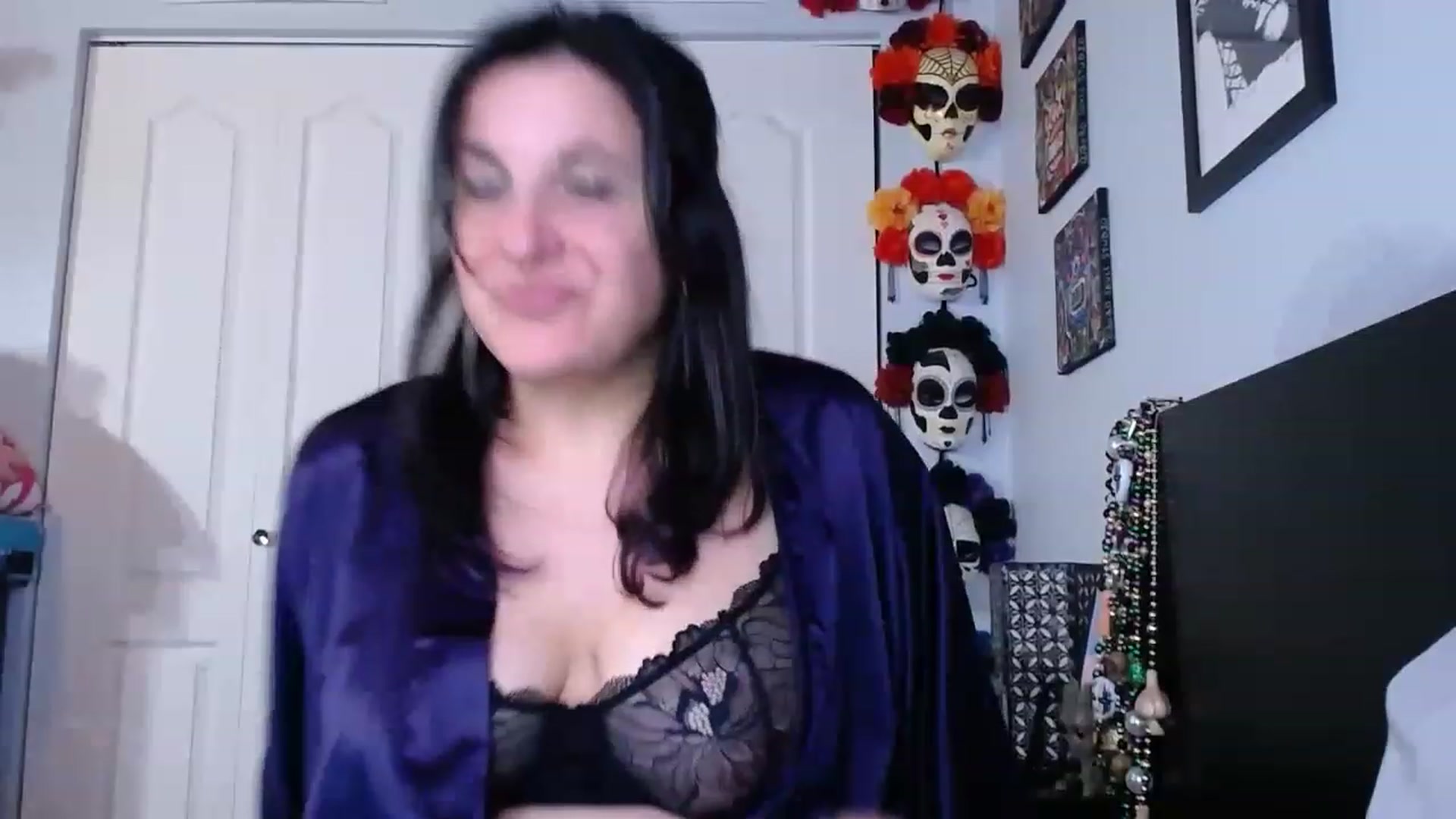 Gallery image thumbnail from abustybabe's myfreecams stream on, 03/10/2023, 19:19 image 4 of 20