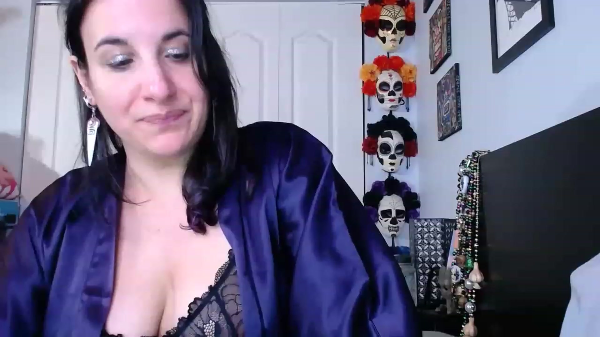 Gallery image thumbnail from abustybabe's myfreecams stream on, 03/10/2023, 19:19 image 11 of 20