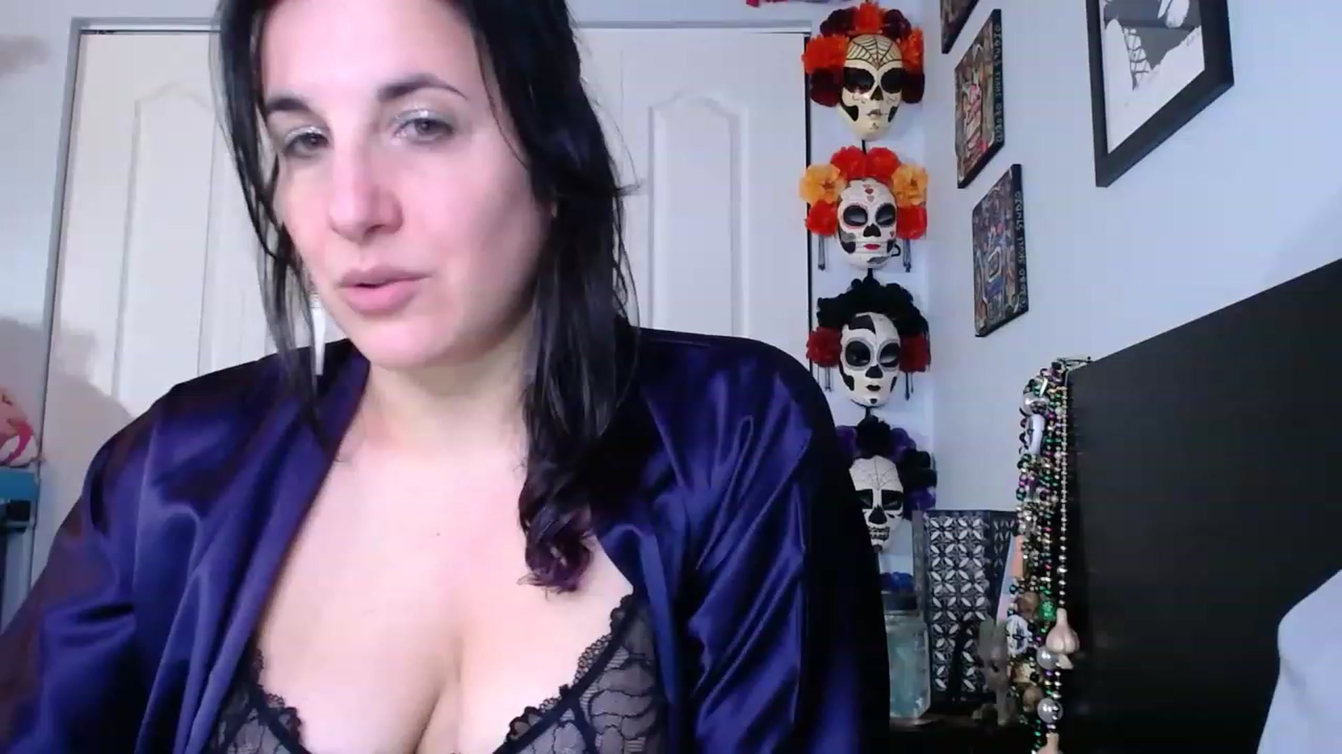 Gallery image thumbnail from abustybabe's myfreecams stream on, 03/10/2023, 19:19 image 6 of 20
