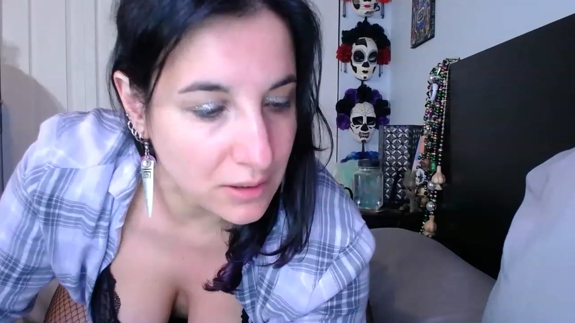 Gallery image thumbnail from abustybabe's myfreecams stream on, 03/10/2023, 22:57 image 5 of 20