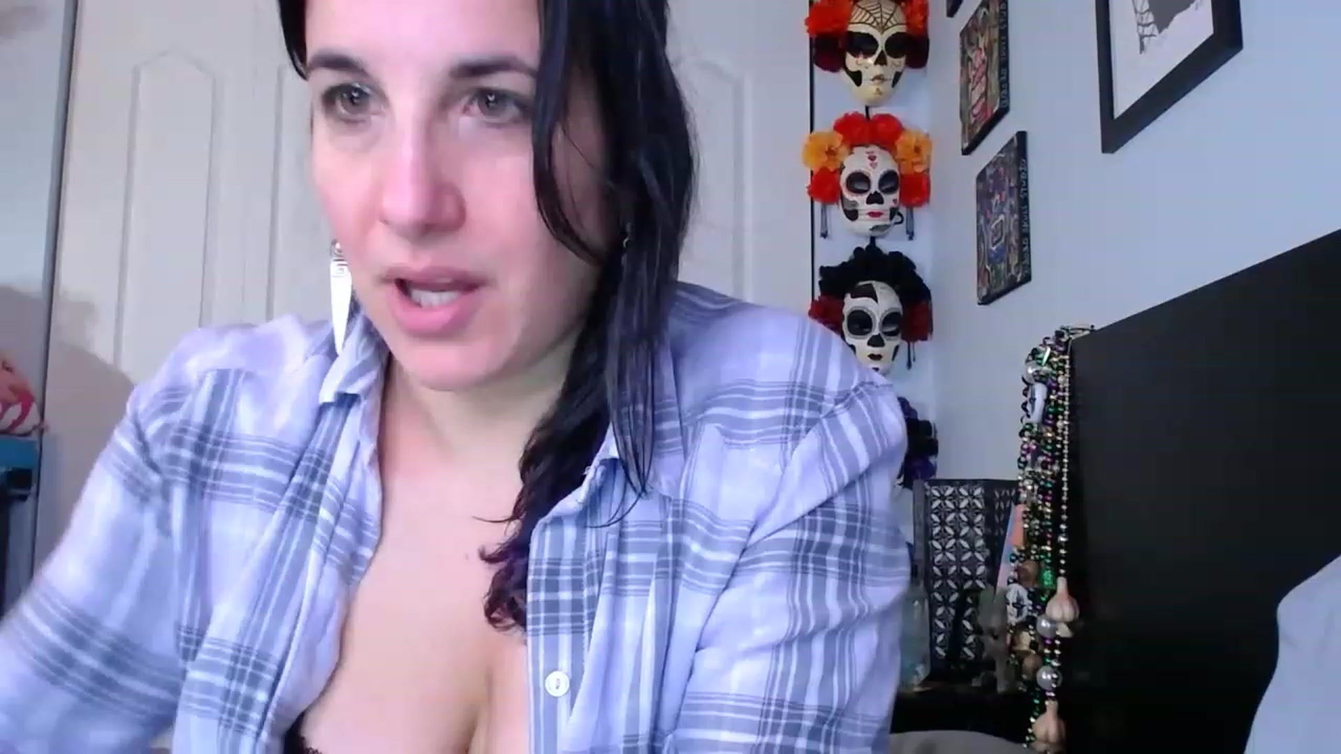 Gallery image thumbnail from abustybabe's myfreecams stream on, 03/10/2023, 22:57 image 4 of 20