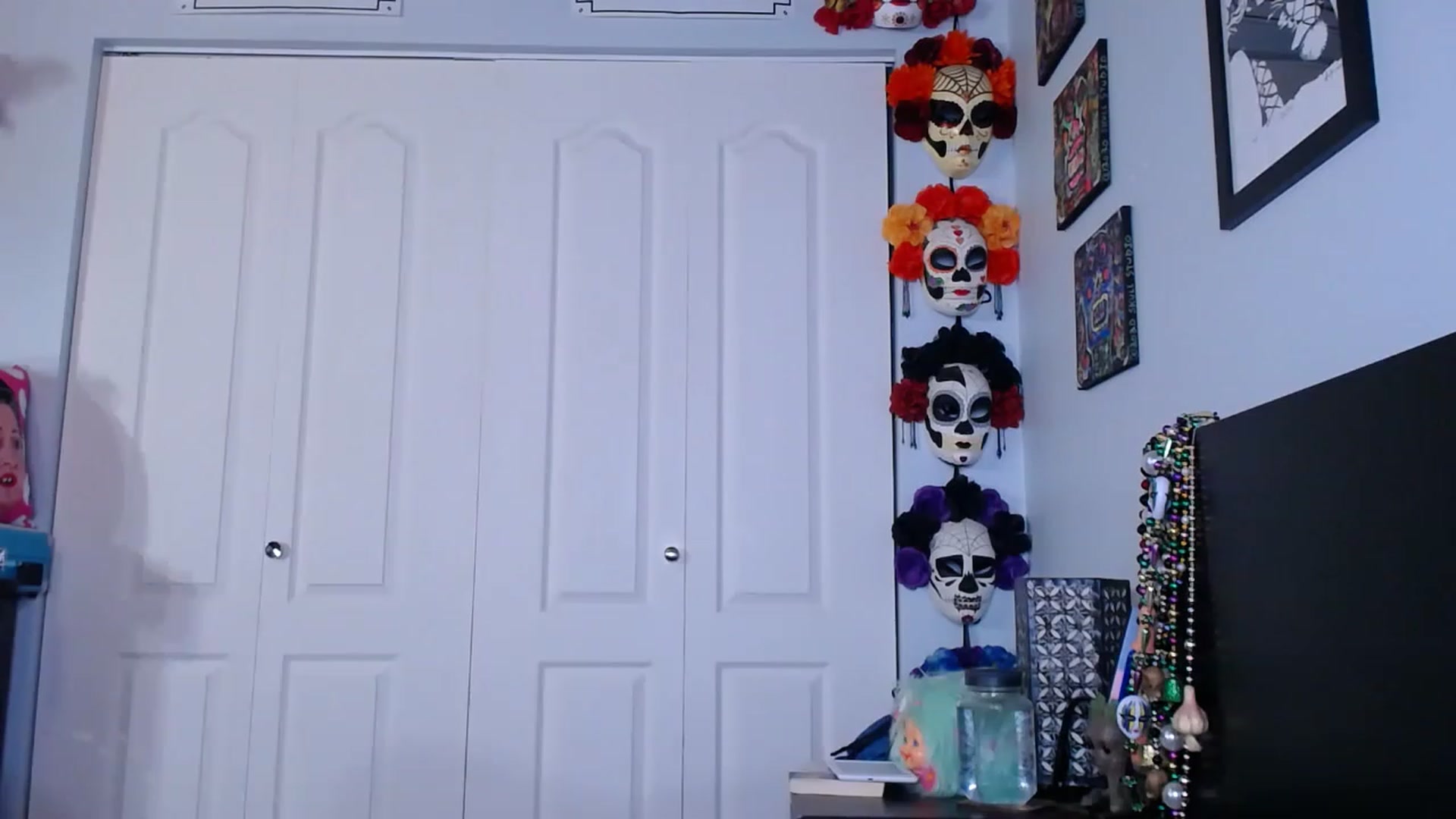 Gallery image thumbnail from abustybabe's myfreecams stream on, 03/13/2023, 20:07 image 1 of 20