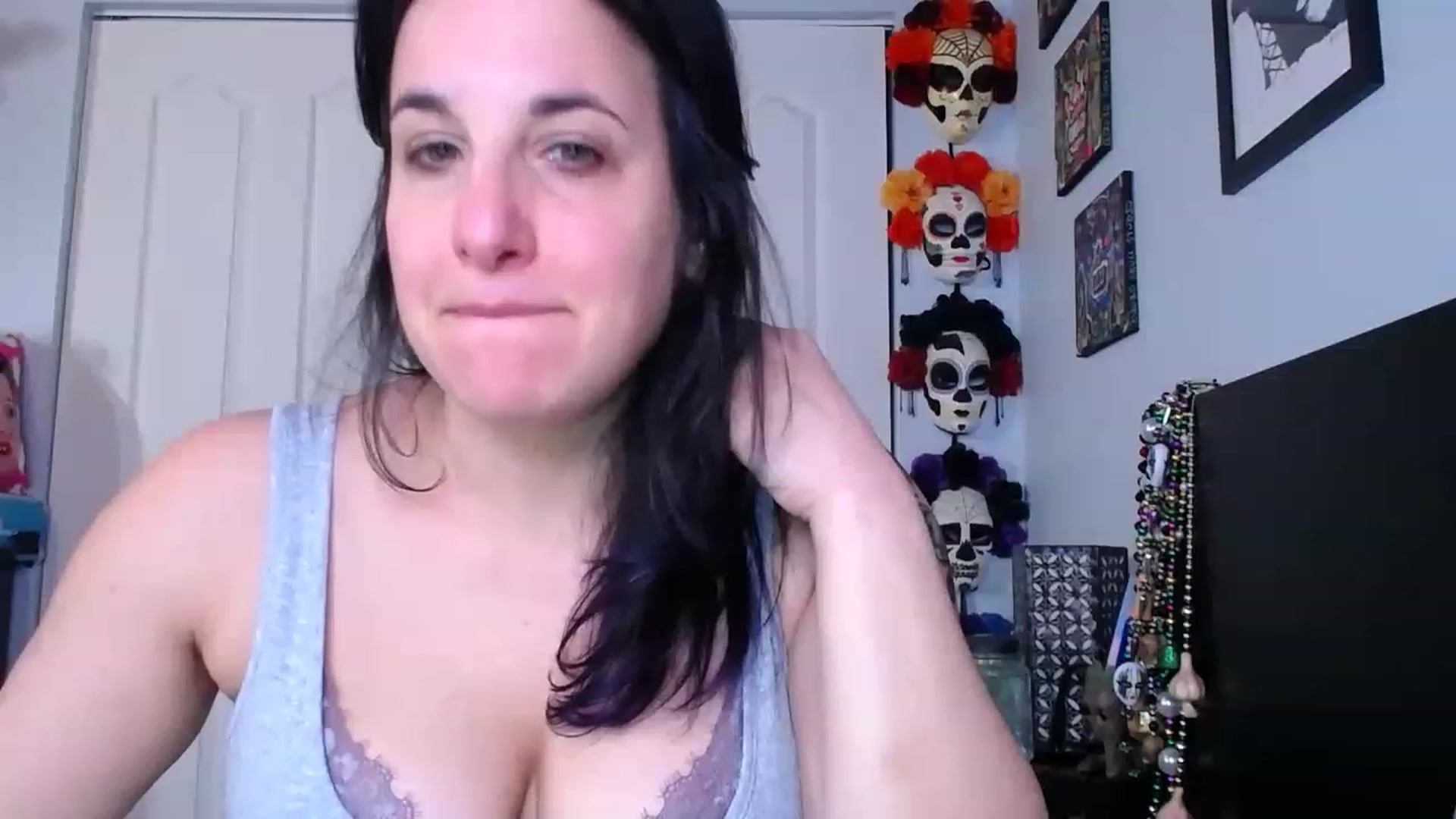 Gallery image thumbnail from abustybabe's myfreecams stream on, 03/13/2023, 20:07 image 12 of 20